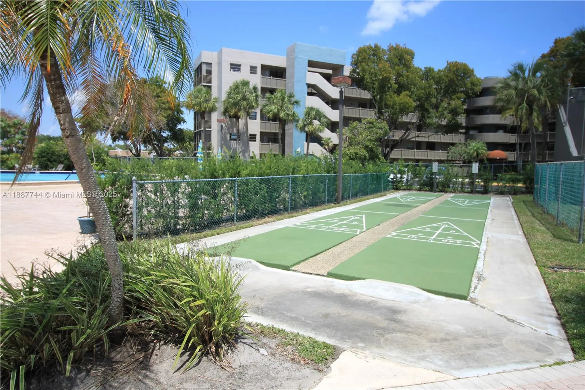 Property Slideshow image 34 of 45 | 1100 colony point cir apt 208, Pembroke Pines, FL, 33026