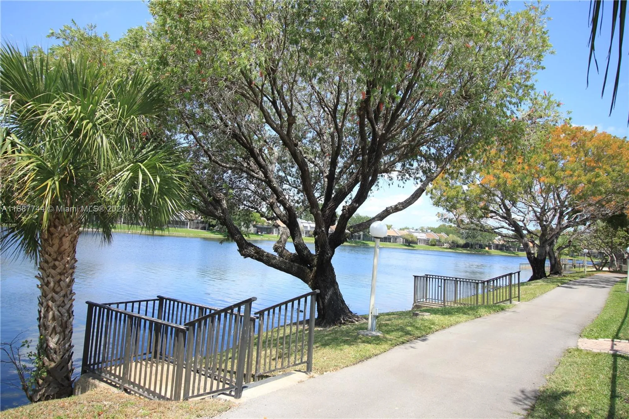 Property Slideshow image 38 of 45 | 1100 colony point cir apt 208, Pembroke Pines, FL, 33026