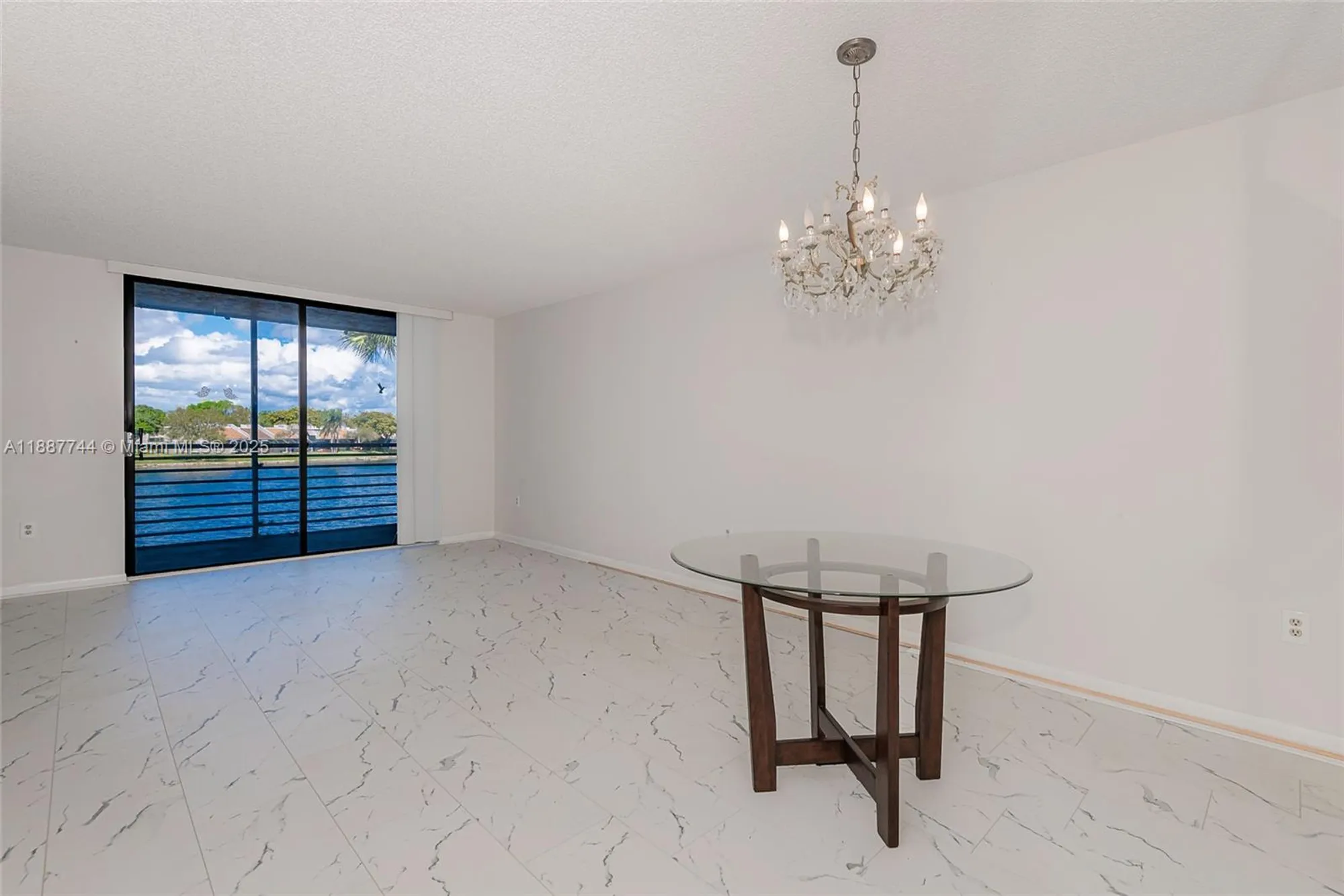 Property Slideshow image 4 of 45 | 1100 colony point cir apt 208, Pembroke Pines, FL, 33026