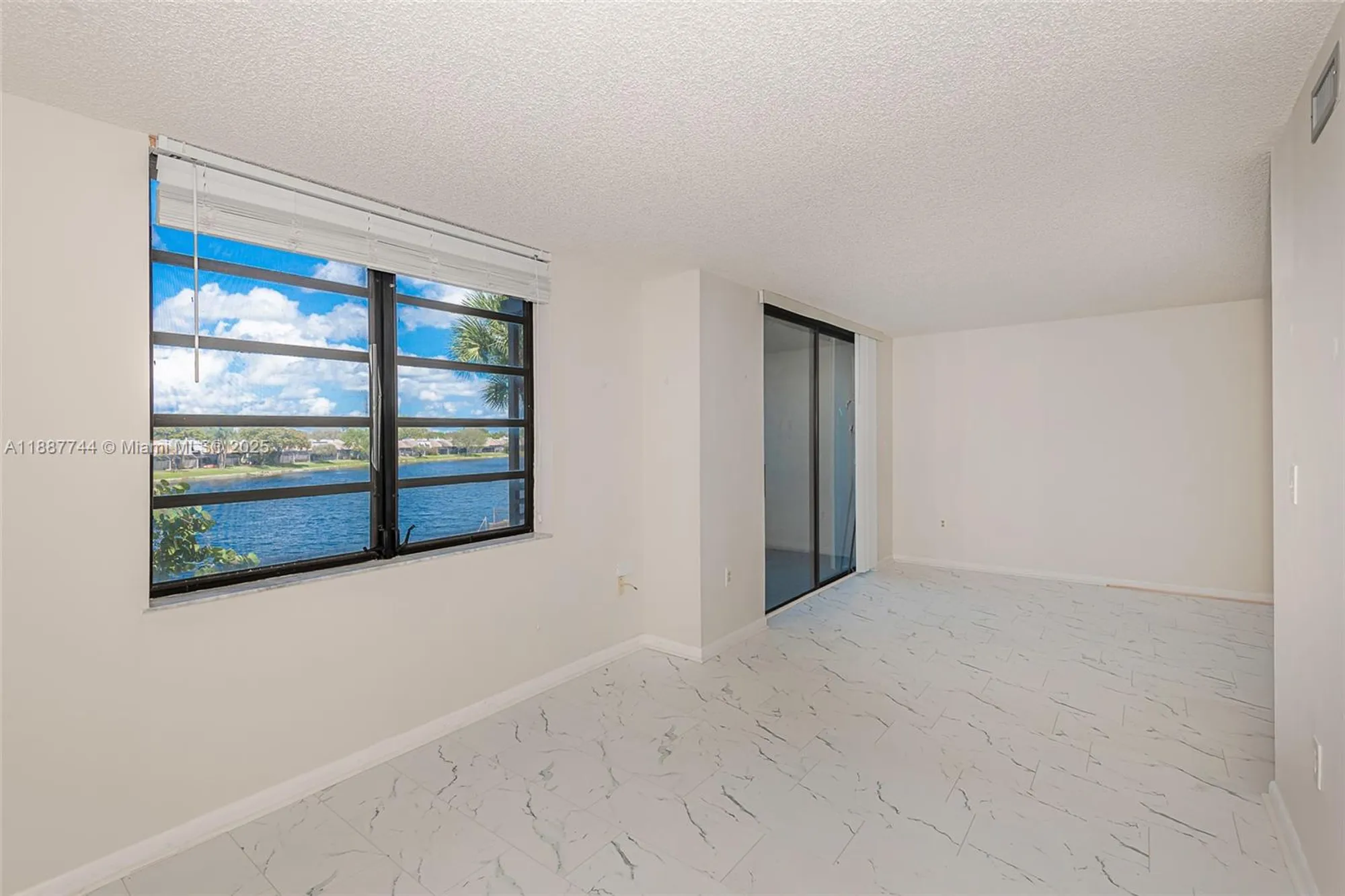Property Slideshow image 8 of 45 | 1100 colony point cir apt 208, Pembroke Pines, FL, 33026