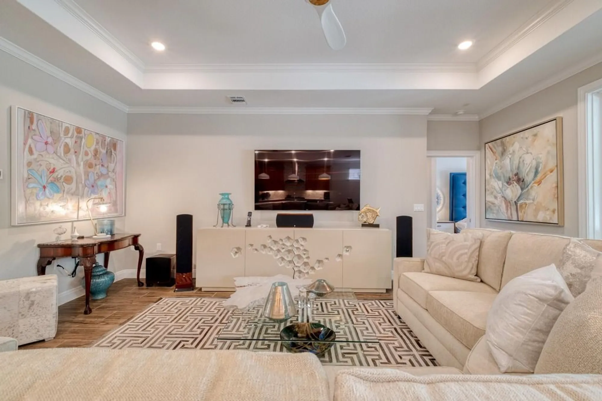 Property Slideshow image 12 of 37 | 309 kitty hawk rd, Georgetown, TX, 78633