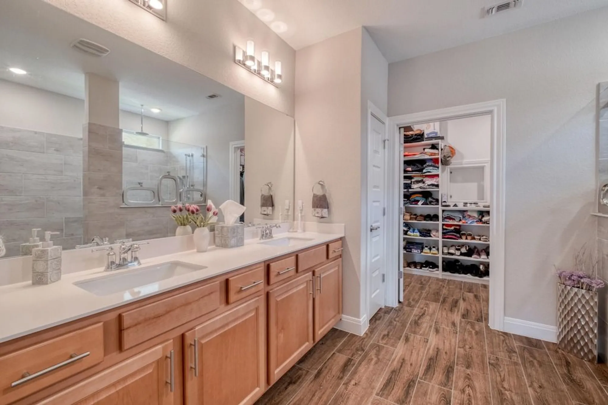 Property Slideshow image 23 of 37 | 309 kitty hawk rd, Georgetown, TX, 78633