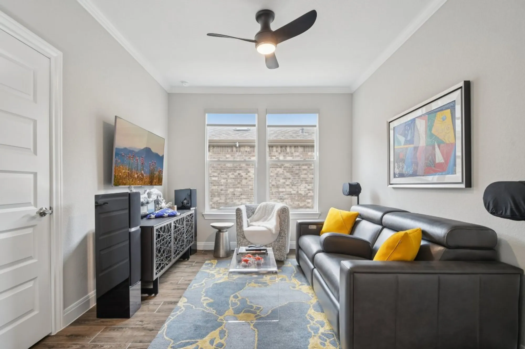 Property Slideshow image 8 of 37 | 309 kitty hawk rd, Georgetown, TX, 78633