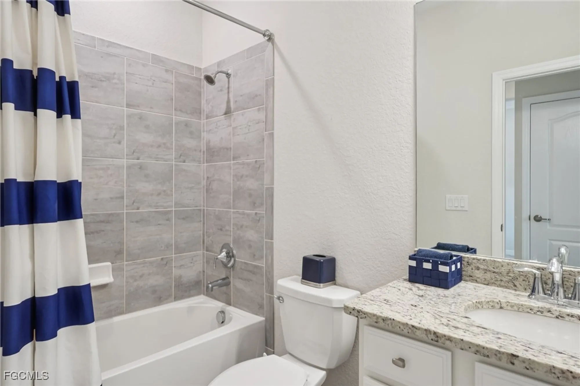 Property Slideshow image 15 of 50 | 11872 arbor trace dr, Fort Myers, FL, 33913