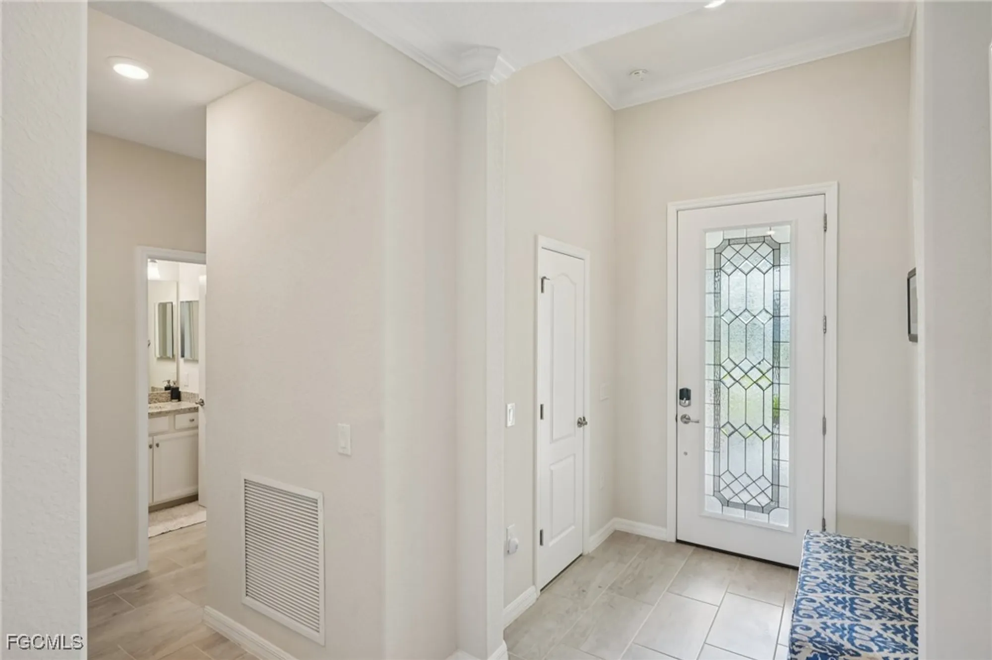 Property Slideshow image 4 of 50 | 11872 arbor trace dr, Fort Myers, FL, 33913