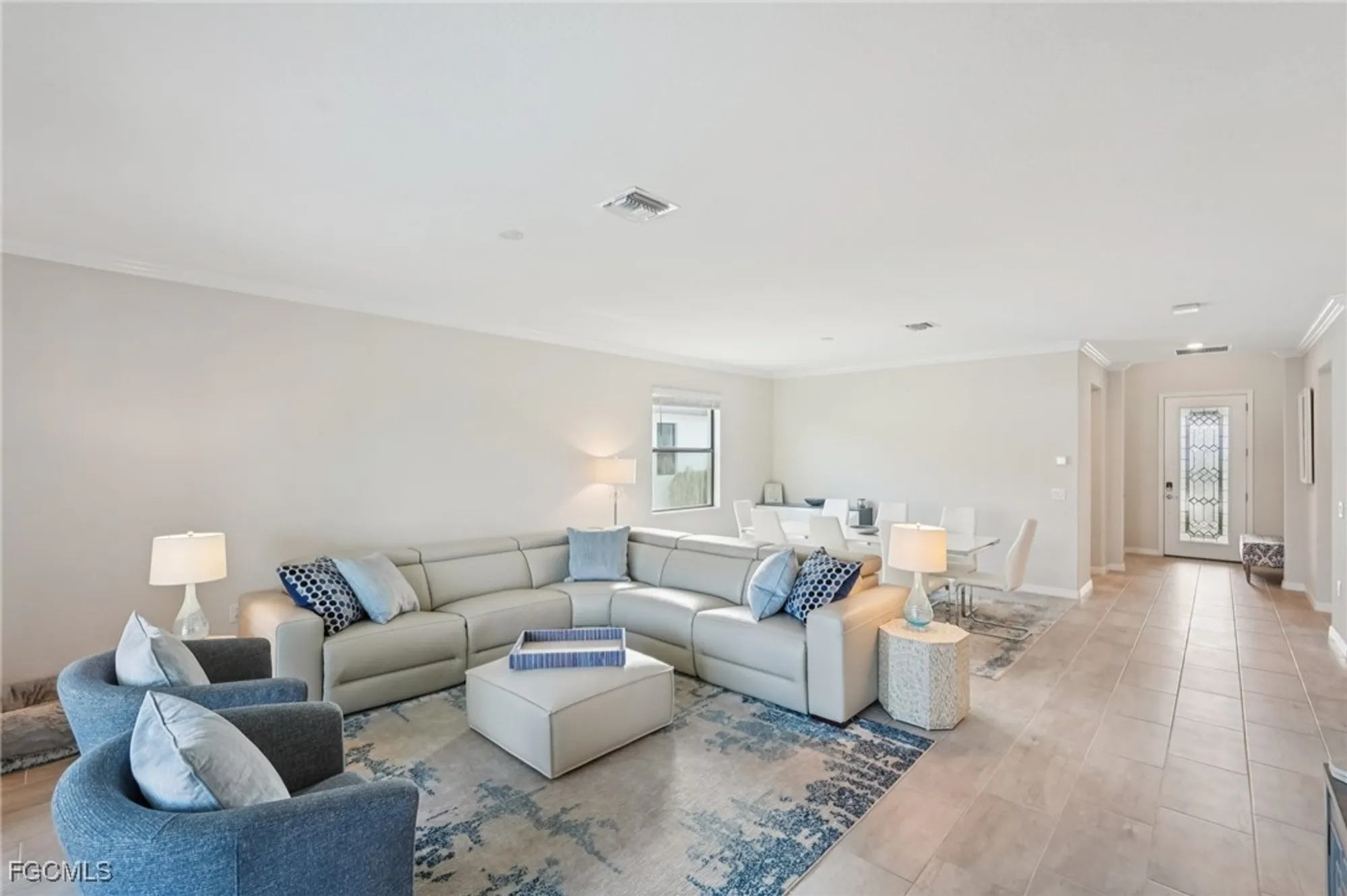 Property Slideshow image 5 of 50 | 11872 arbor trace dr, Fort Myers, FL, 33913