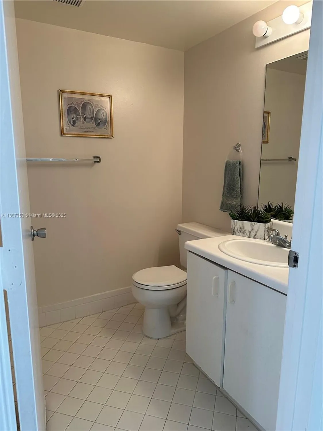 Property Slideshow image 15 of 33 | 12755 sw 16th ct b206, Pembroke Pines, FL, 33027