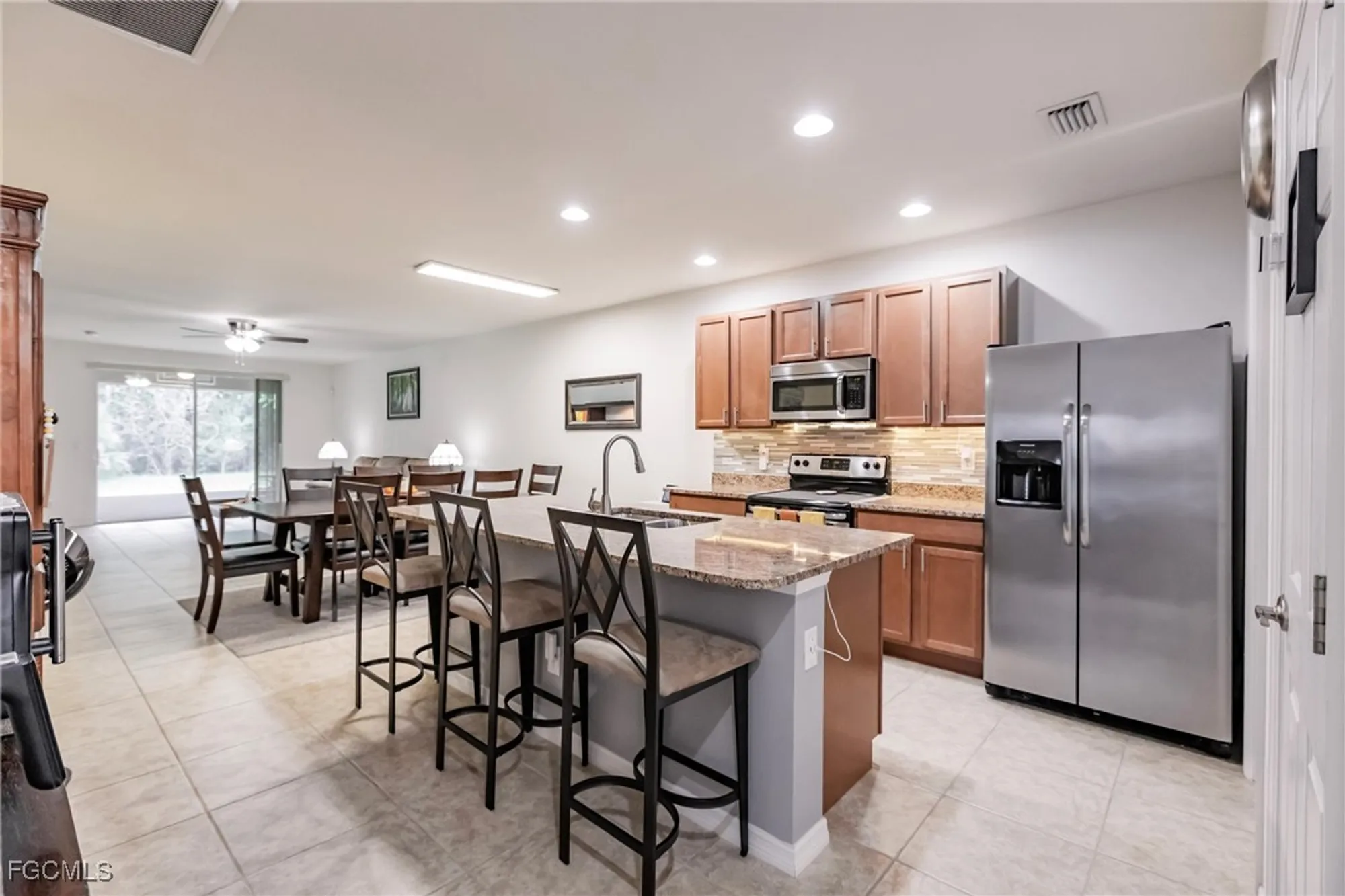 Property Slideshow image 11 of 49 | 15228 ligustrum ln, Alva, FL, 33920