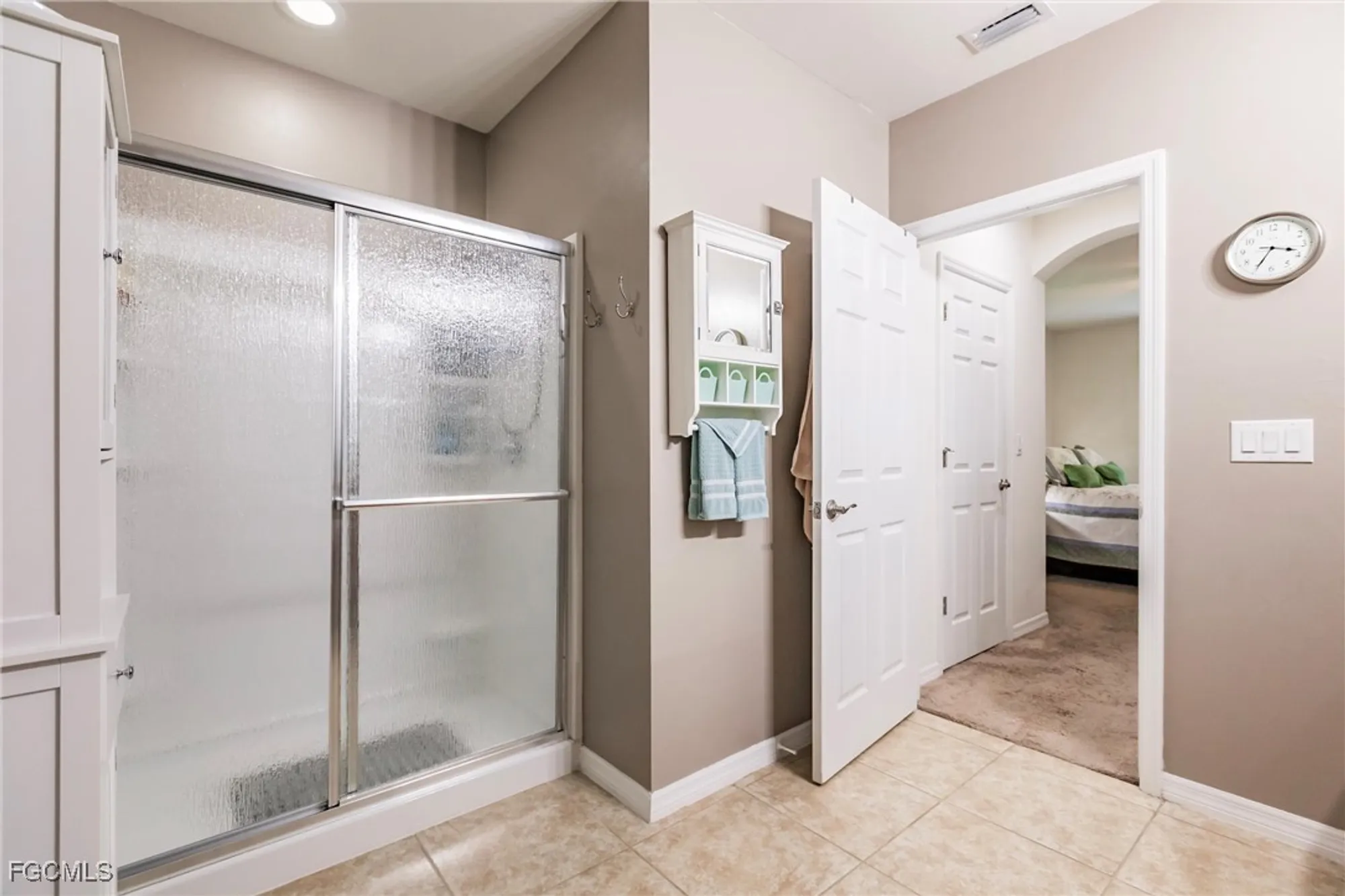 Property Slideshow image 34 of 49 | 15228 ligustrum ln, Alva, FL, 33920