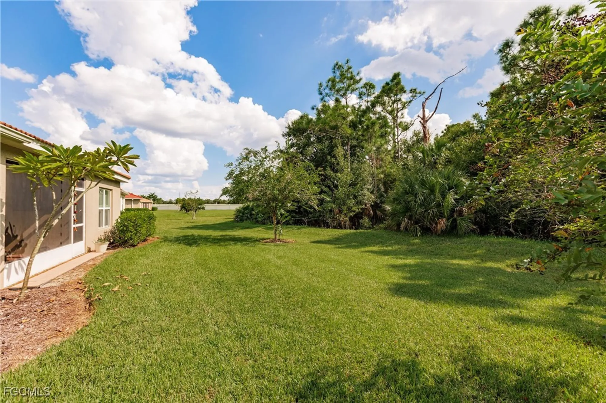 Property Slideshow image 43 of 49 | 15228 ligustrum ln, Alva, FL, 33920