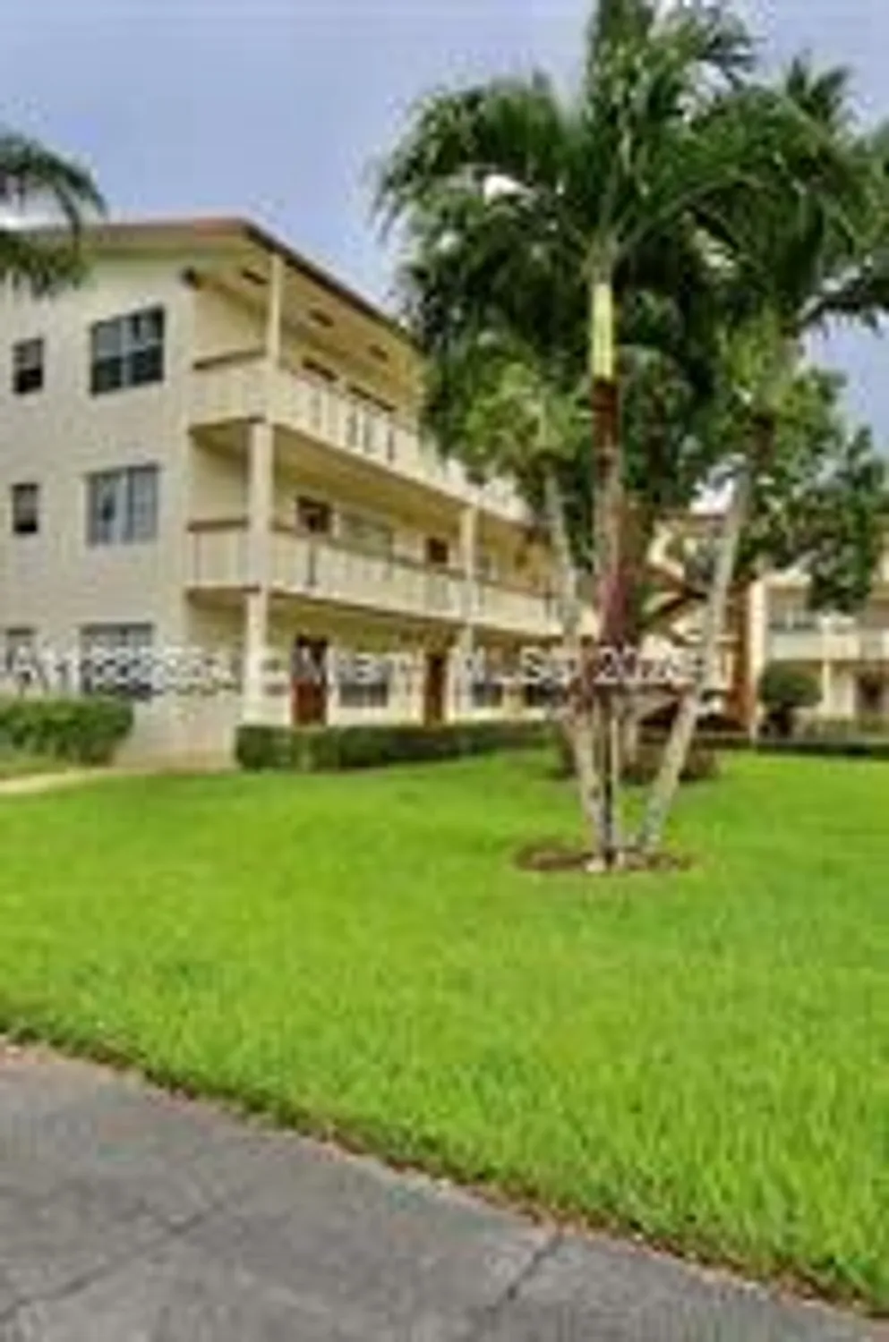 Property Slideshow image 1 of 14 | 198 mansfield e unit e, Boca Raton, FL, 33434