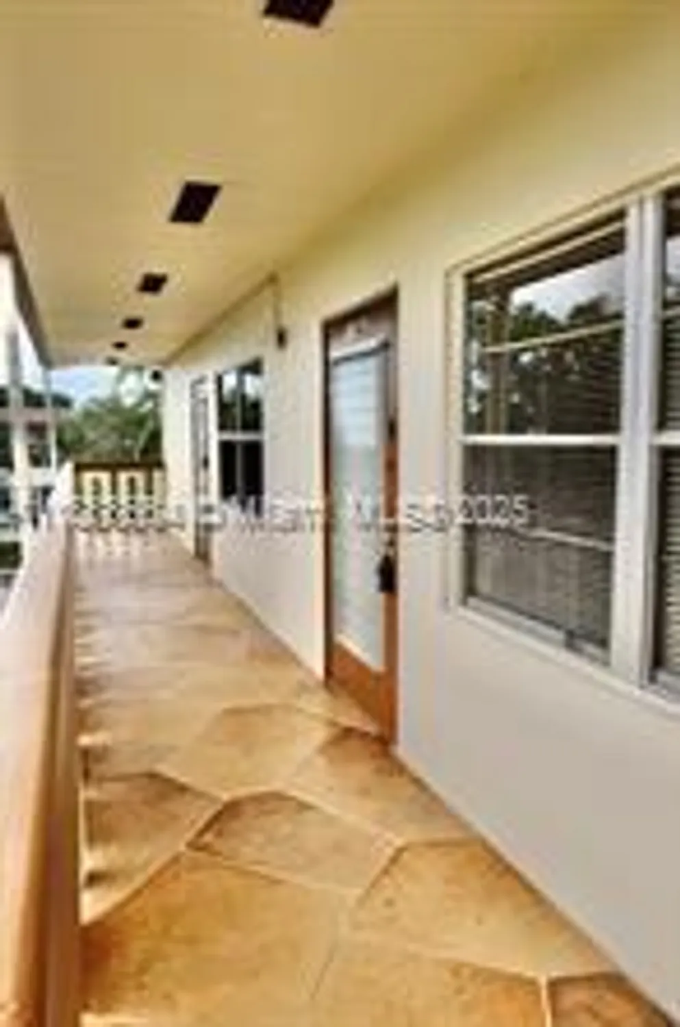 Property Slideshow image 3 of 14 | 198 mansfield e unit e, Boca Raton, FL, 33434
