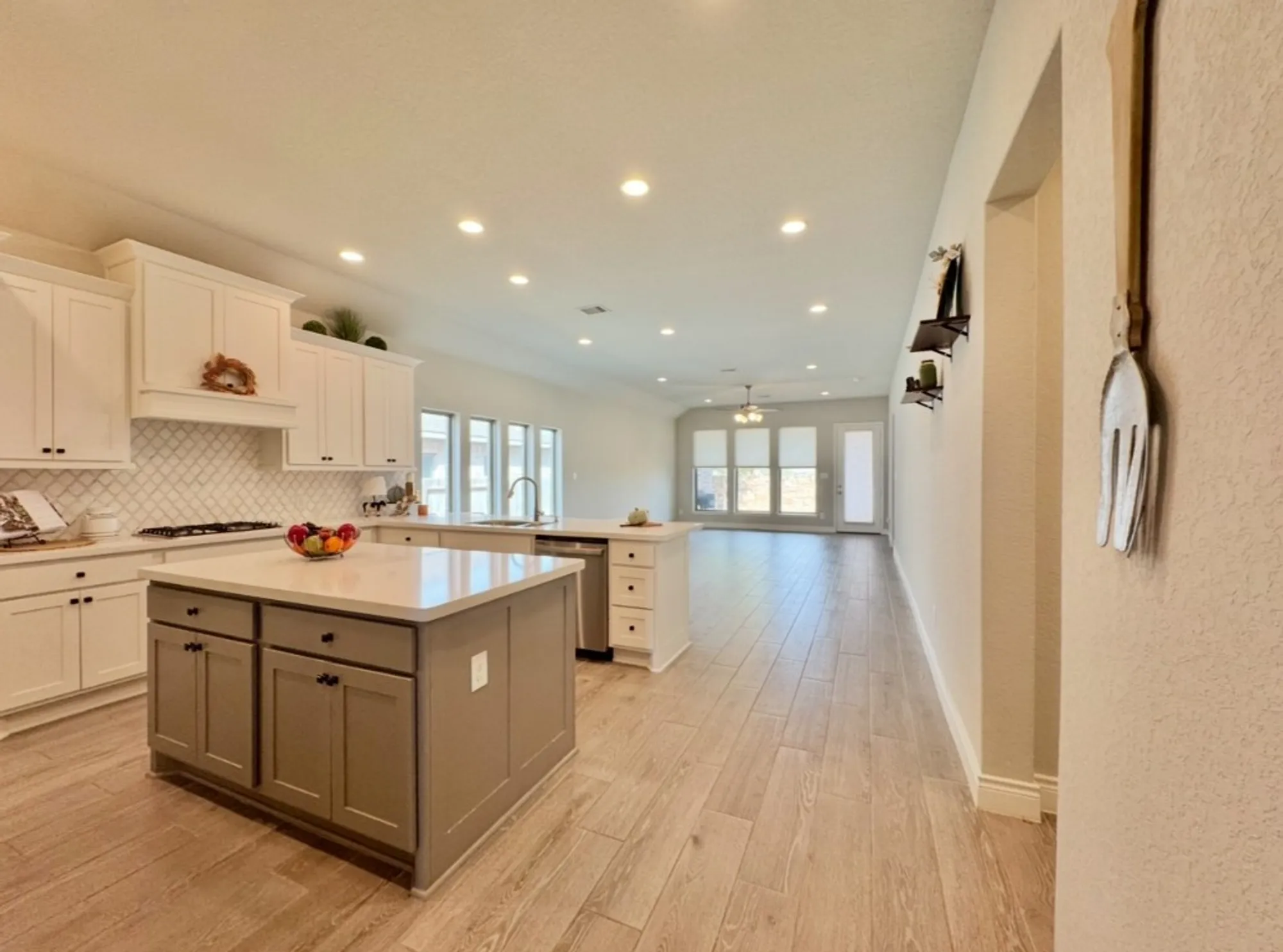 Property Slideshow image 16 of 37 | 2157 wildrye ln, New Braunfels, TX, 78132