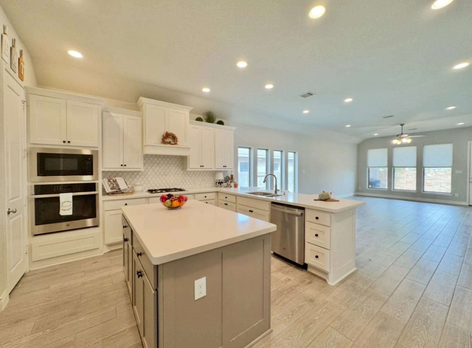 Property Slideshow image 18 of 37 | 2157 wildrye ln, New Braunfels, TX, 78132