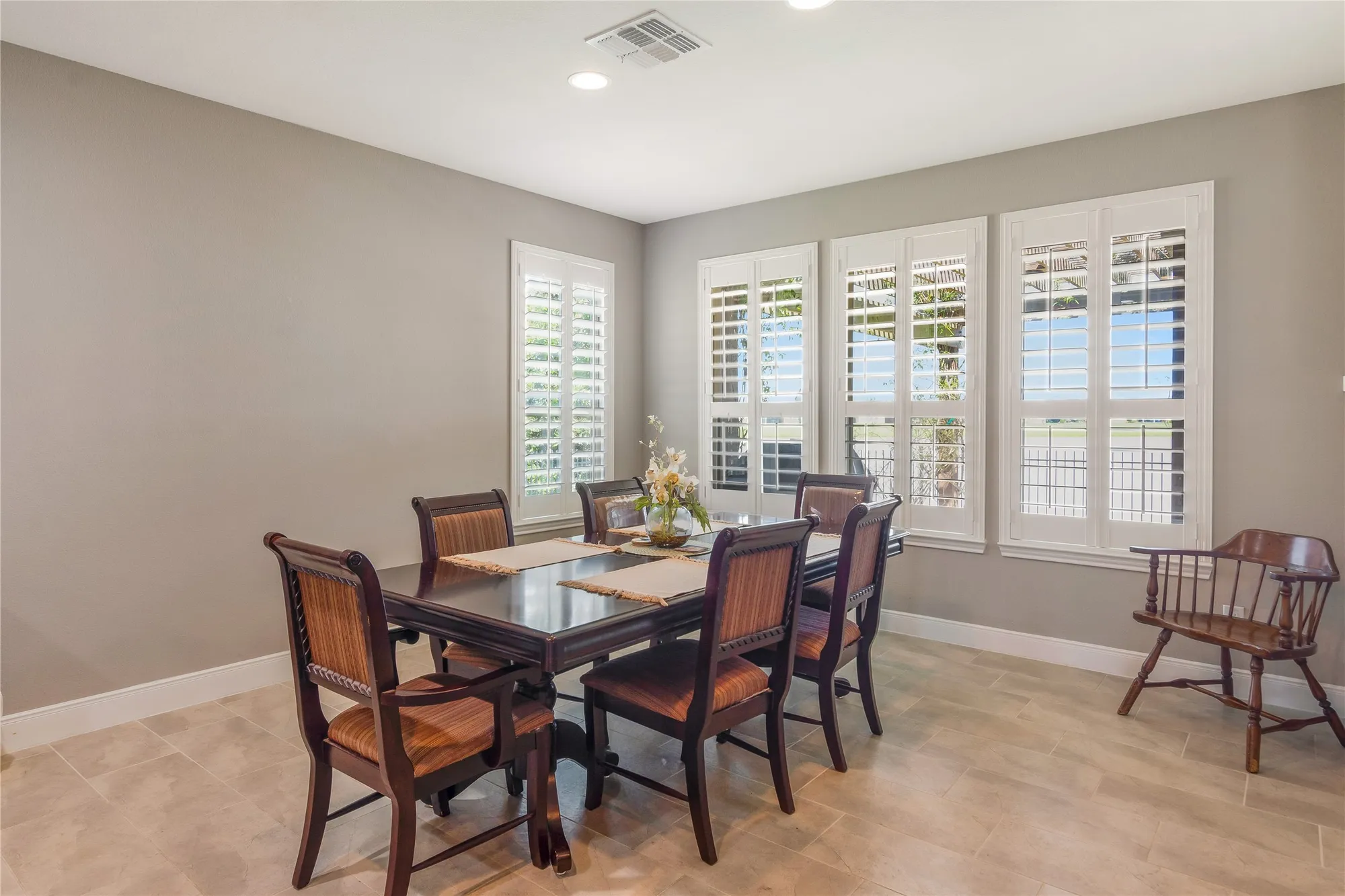 Property Slideshow image 25 of 45 | 442 spindrift cir, Richmond, TX, 77469