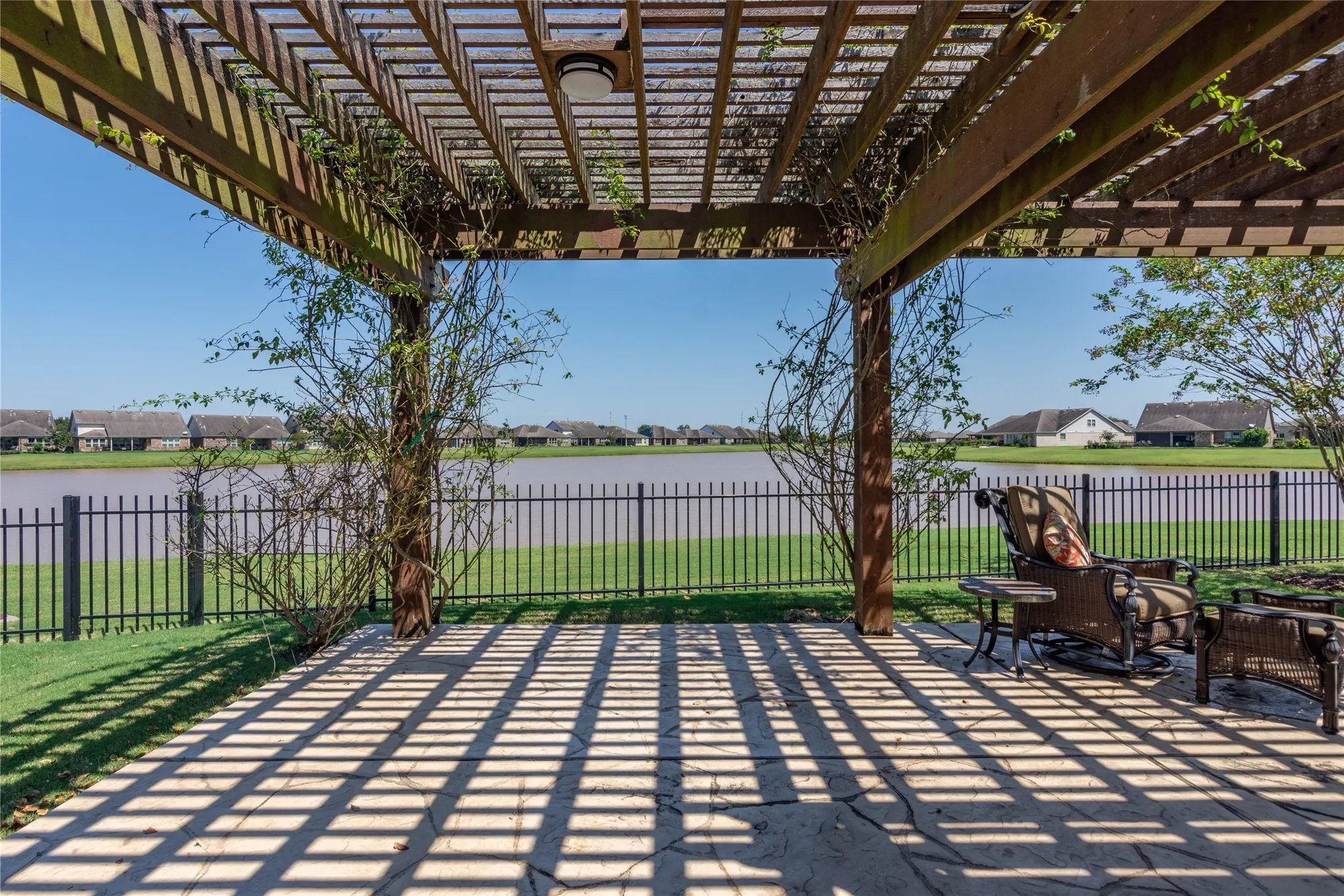 Property Slideshow image 37 of 45 | 442 spindrift cir, Richmond, TX, 77469