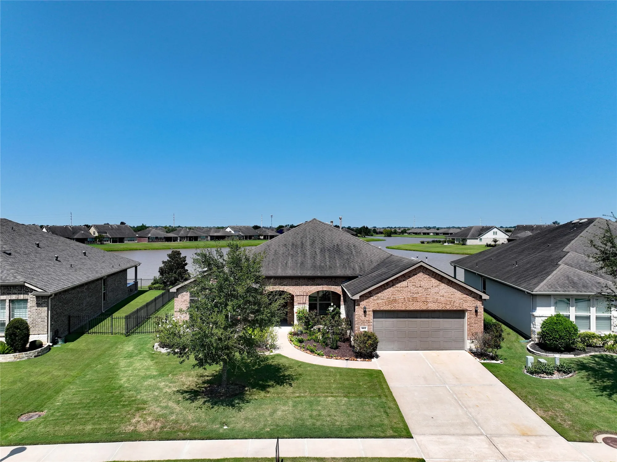 Property Slideshow image 4 of 45 | 442 spindrift cir, Richmond, TX, 77469