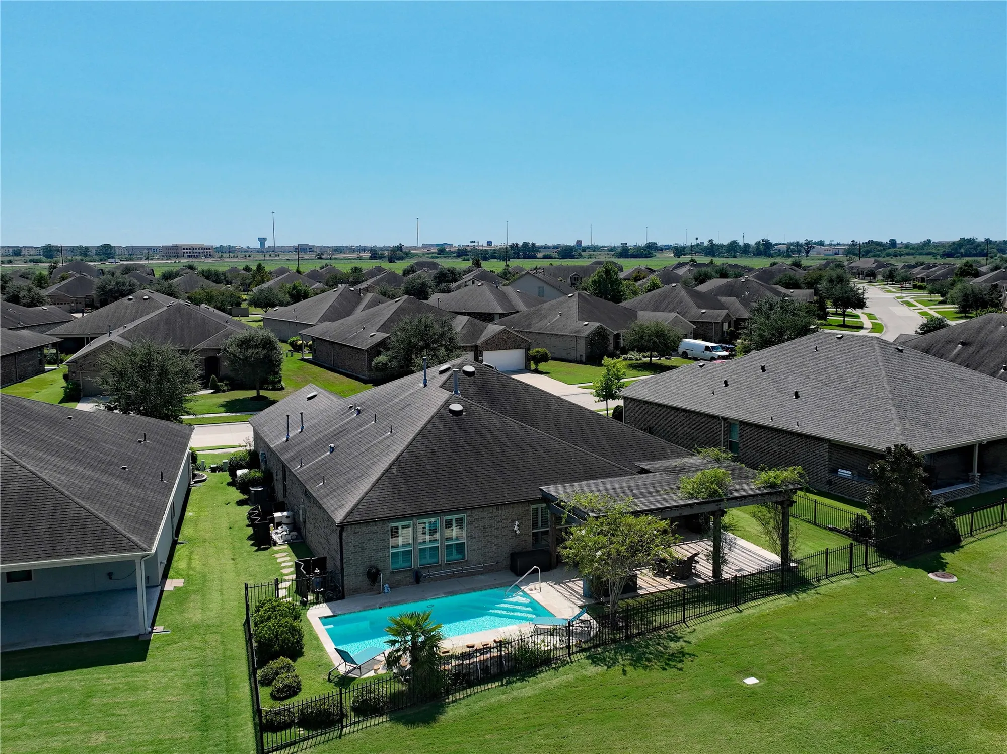 Property Slideshow image 5 of 45 | 442 spindrift cir, Richmond, TX, 77469