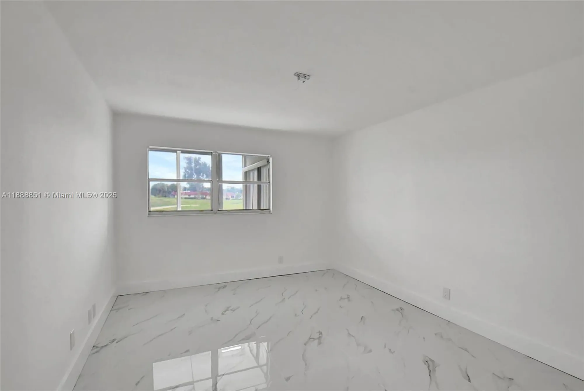 Property Slideshow image 11 of 59 | 265 tuscany e unit e, Delray Beach, FL, 33446