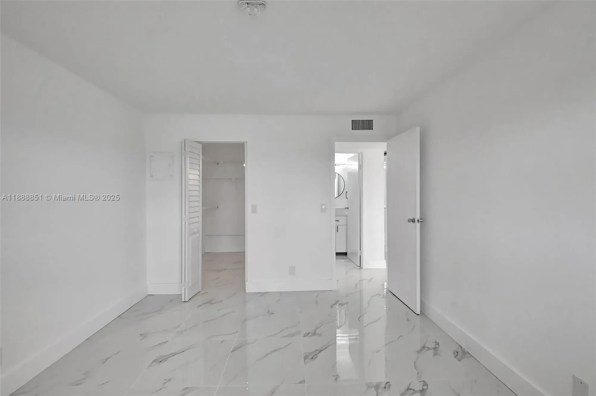 Property Slideshow image 13 of 59 | 265 tuscany e unit e, Delray Beach, FL, 33446