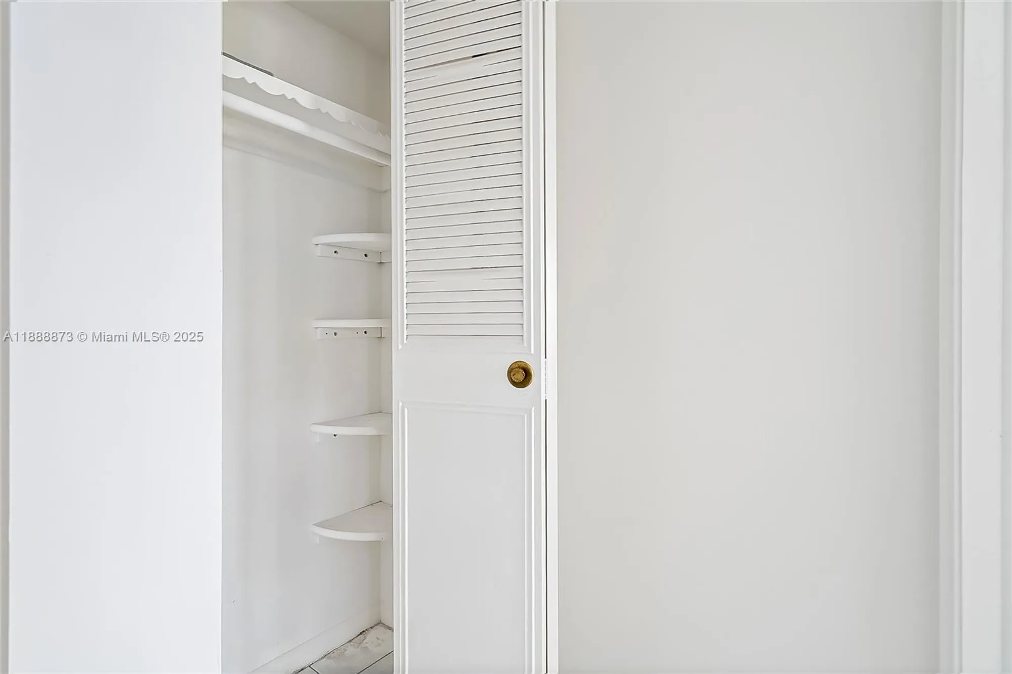 Property Slideshow image 17 of 40 | 4851 nw 21st st apt 512, Lauderhill, FL, 33313