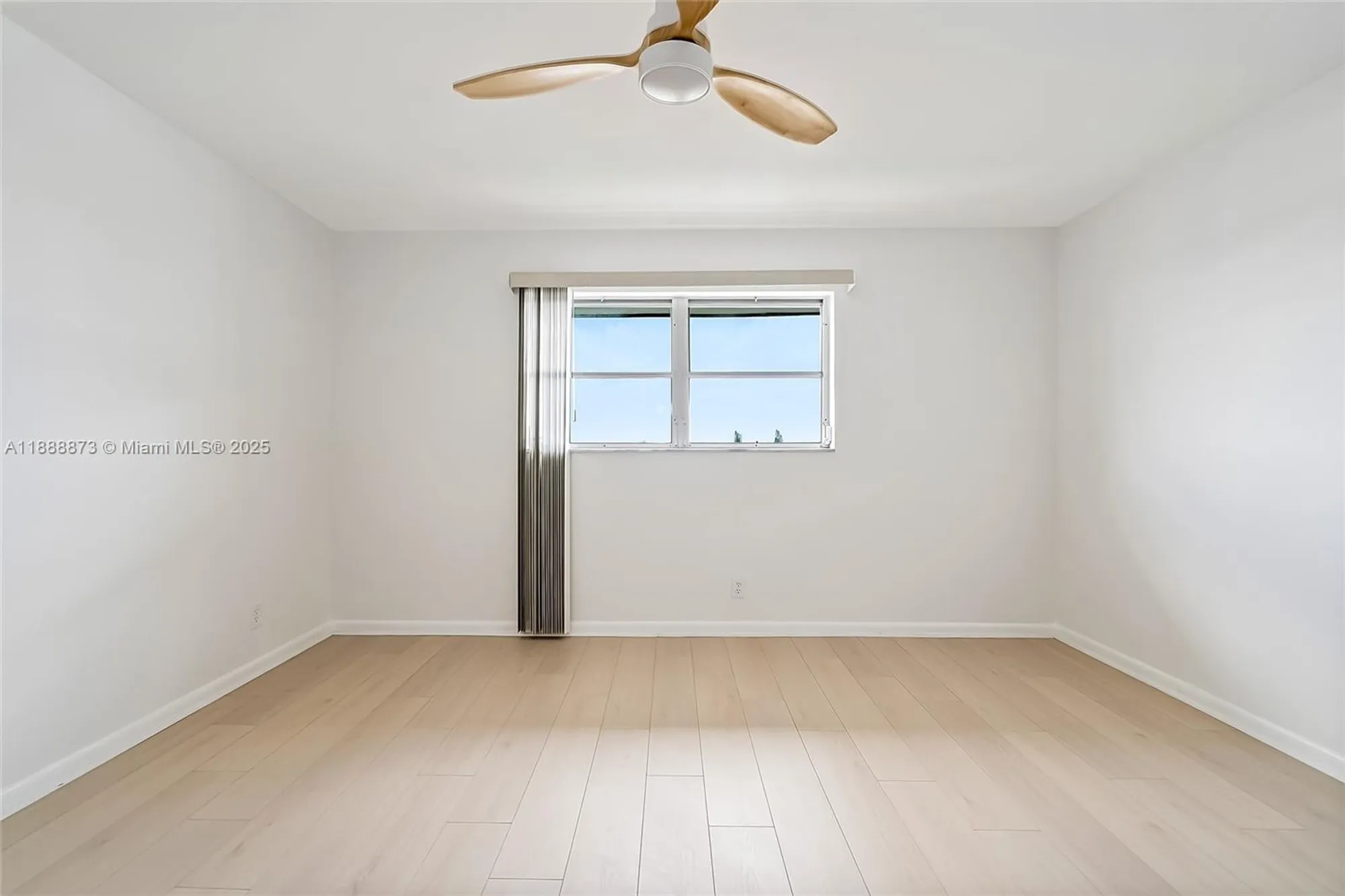 Property Slideshow image 18 of 40 | 4851 nw 21st st apt 512, Lauderhill, FL, 33313