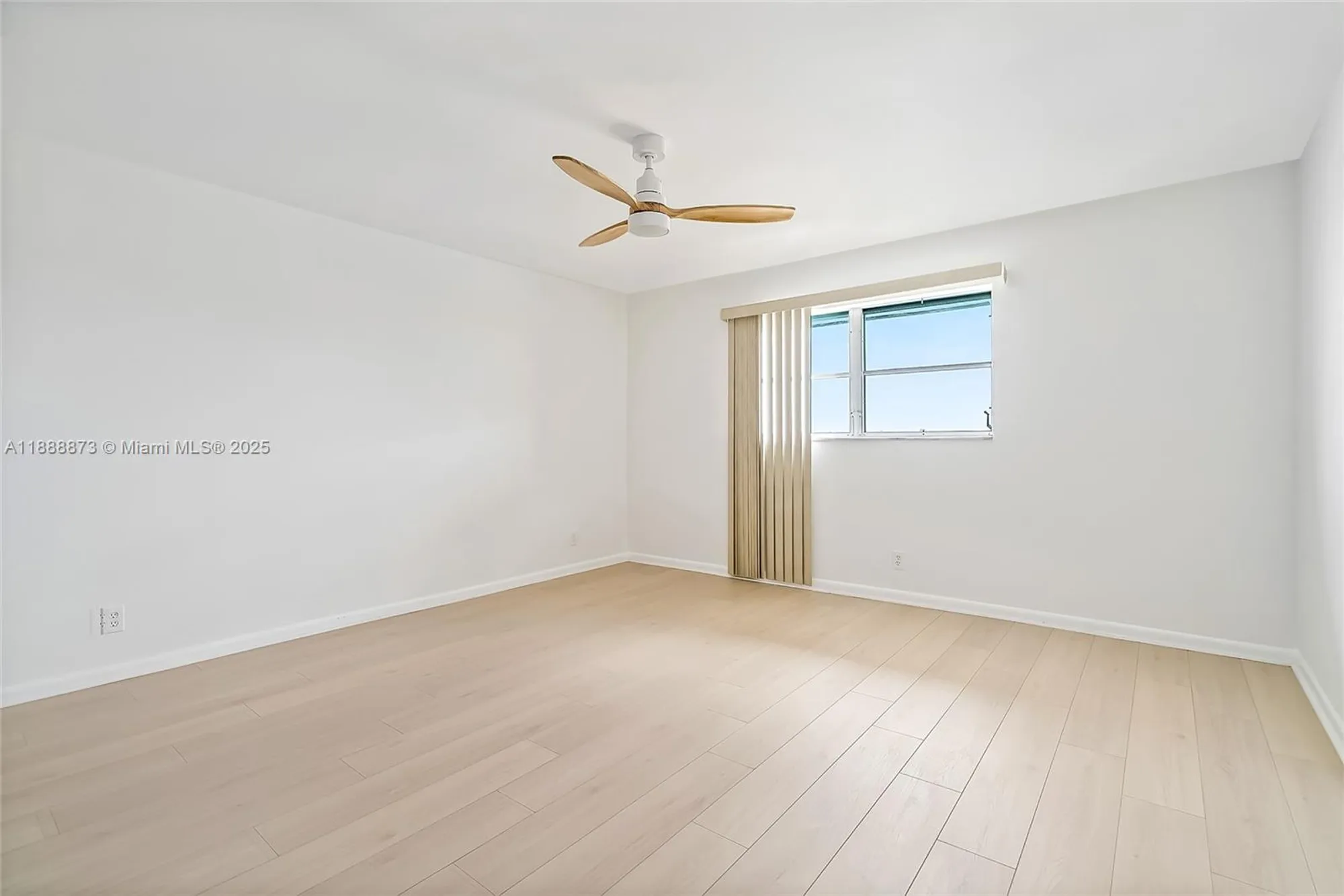 Property Slideshow image 19 of 40 | 4851 nw 21st st apt 512, Lauderhill, FL, 33313