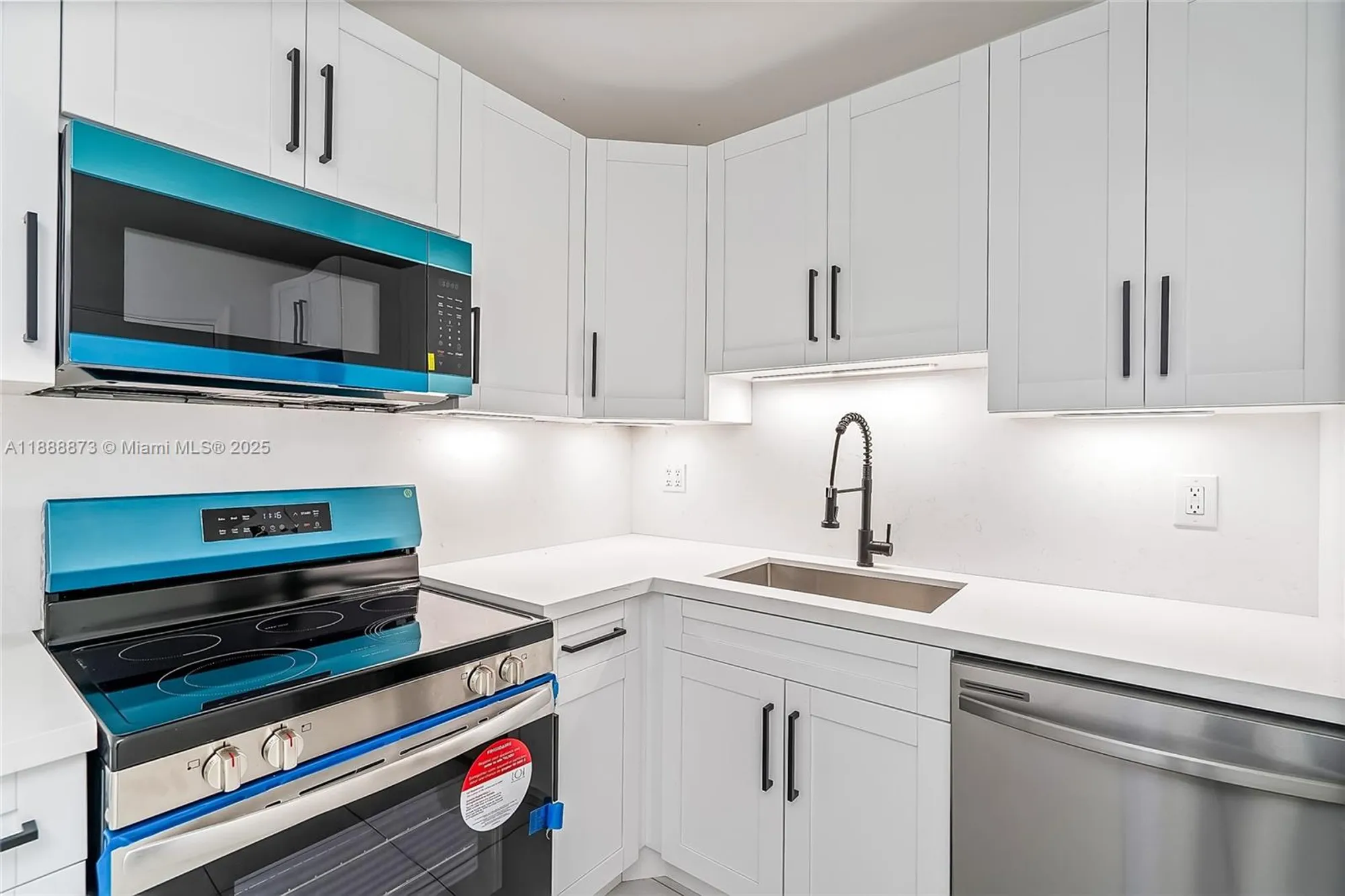 Property Slideshow image 1 of 40 | 4851 nw 21st st apt 512, Lauderhill, FL, 33313