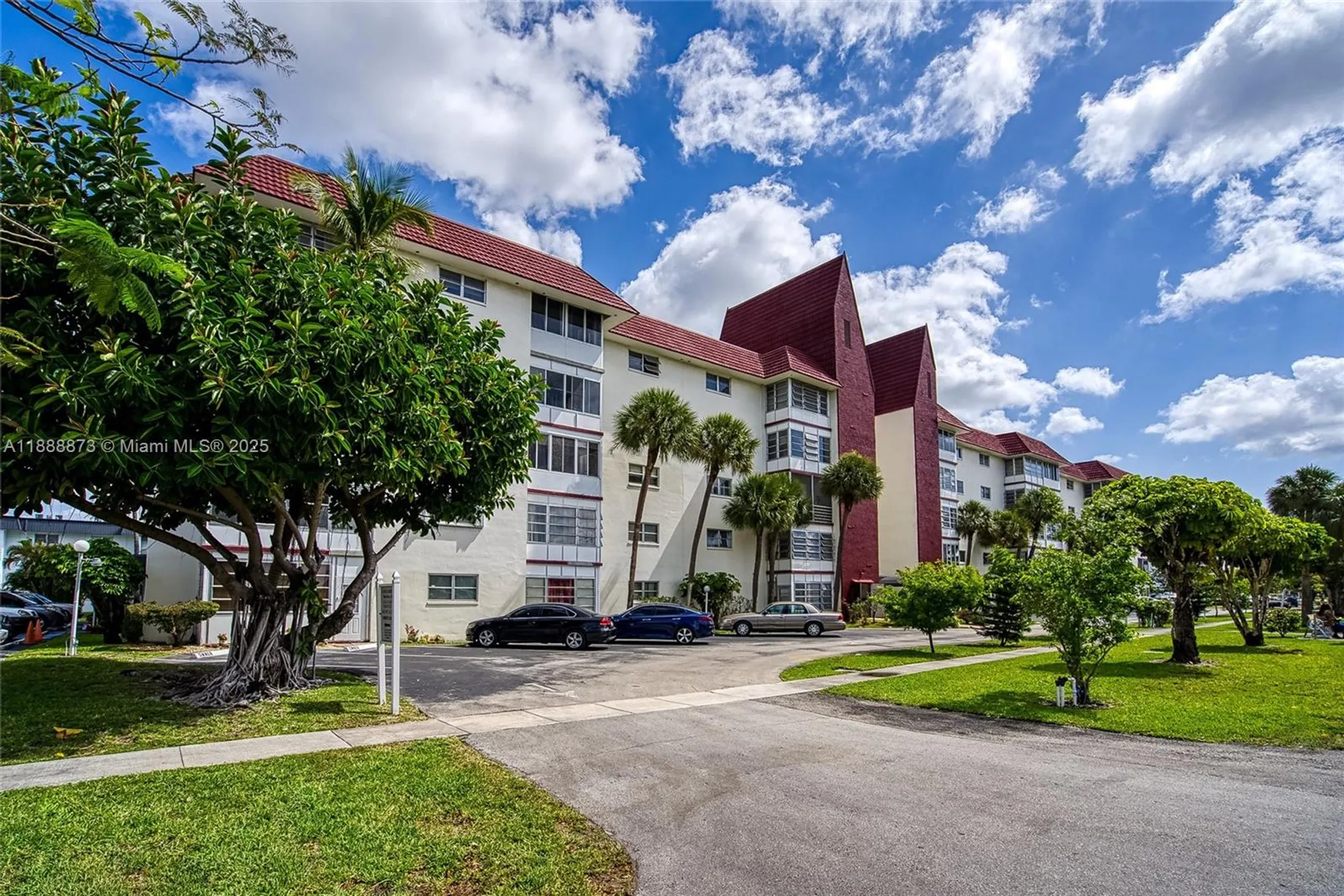 Property Slideshow image 29 of 40 | 4851 nw 21st st apt 512, Lauderhill, FL, 33313
