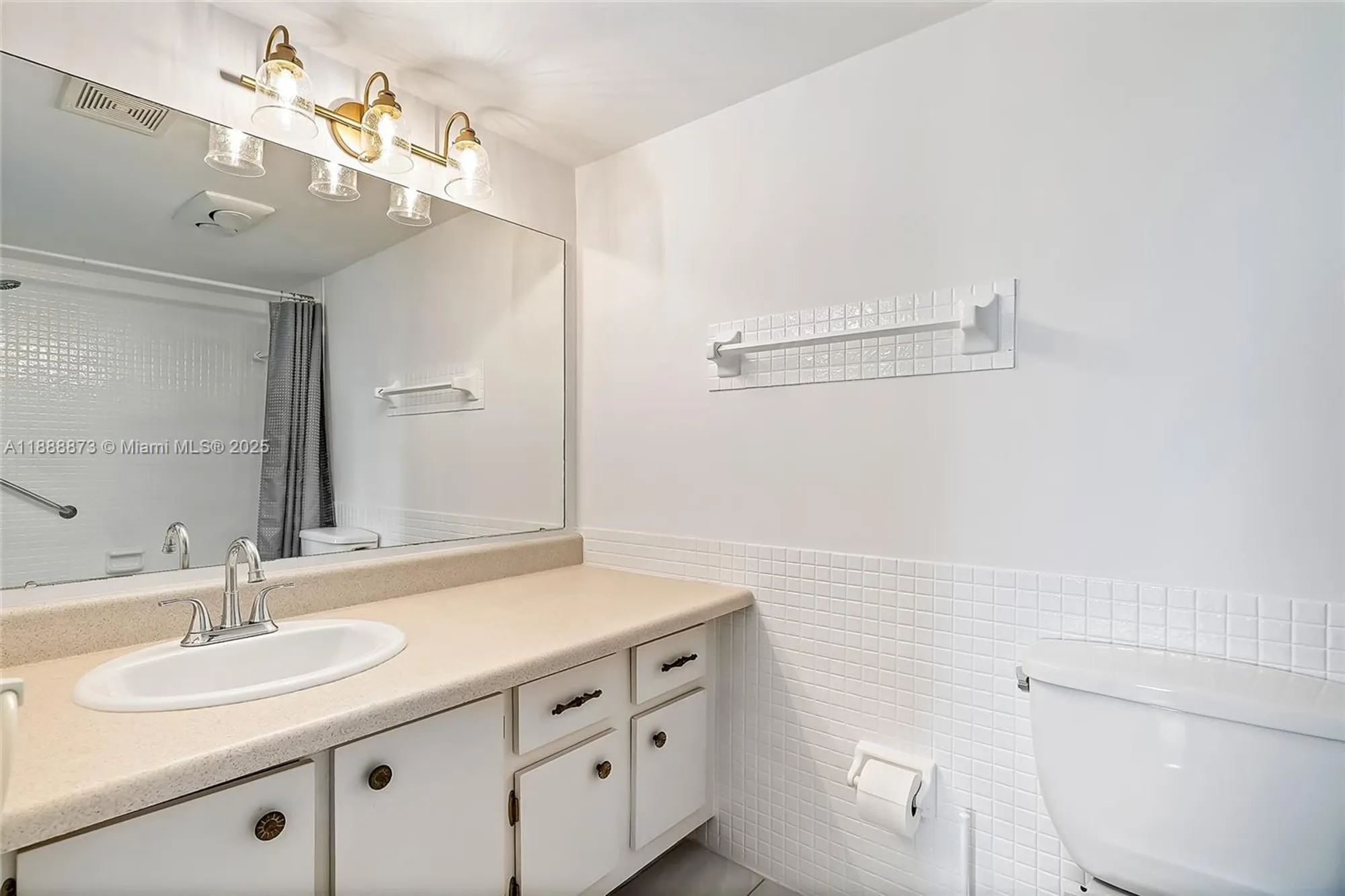 Property Slideshow image 20 of 40 | 4851 nw 21st st apt 512, Lauderhill, FL, 33313