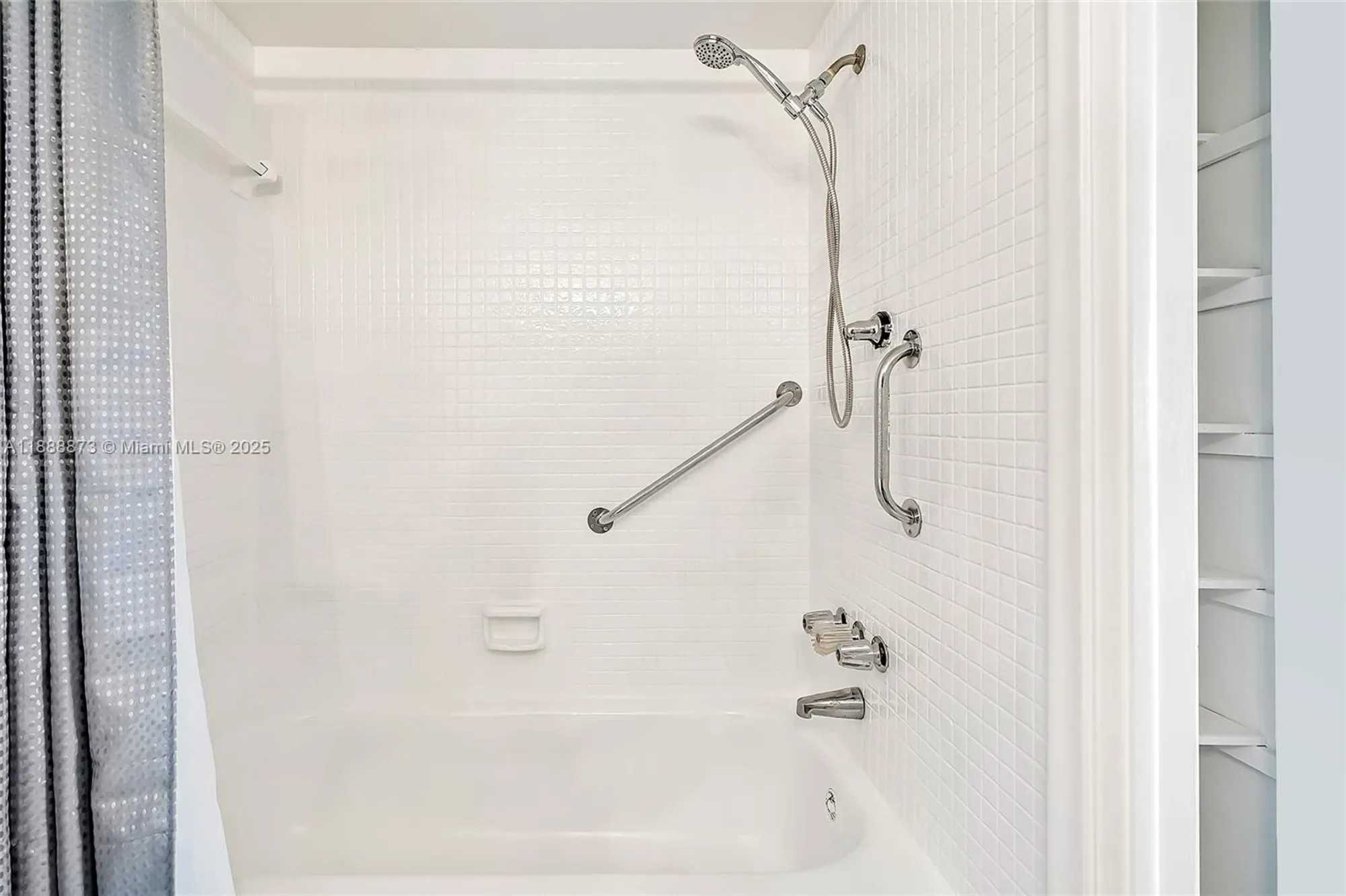 Property Slideshow image 22 of 40 | 4851 nw 21st st apt 512, Lauderhill, FL, 33313