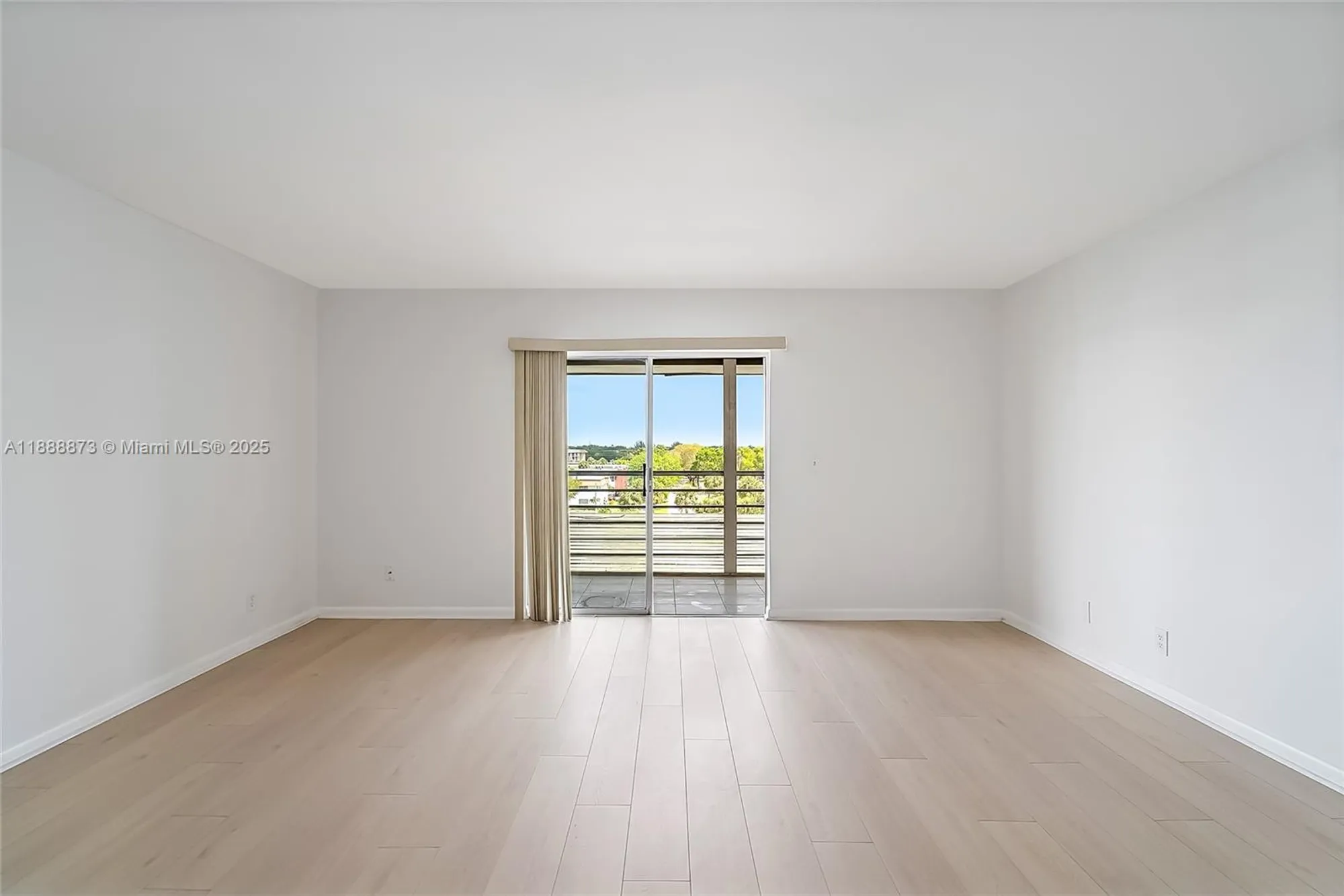 Property Slideshow image 7 of 40 | 4851 nw 21st st apt 512, Lauderhill, FL, 33313