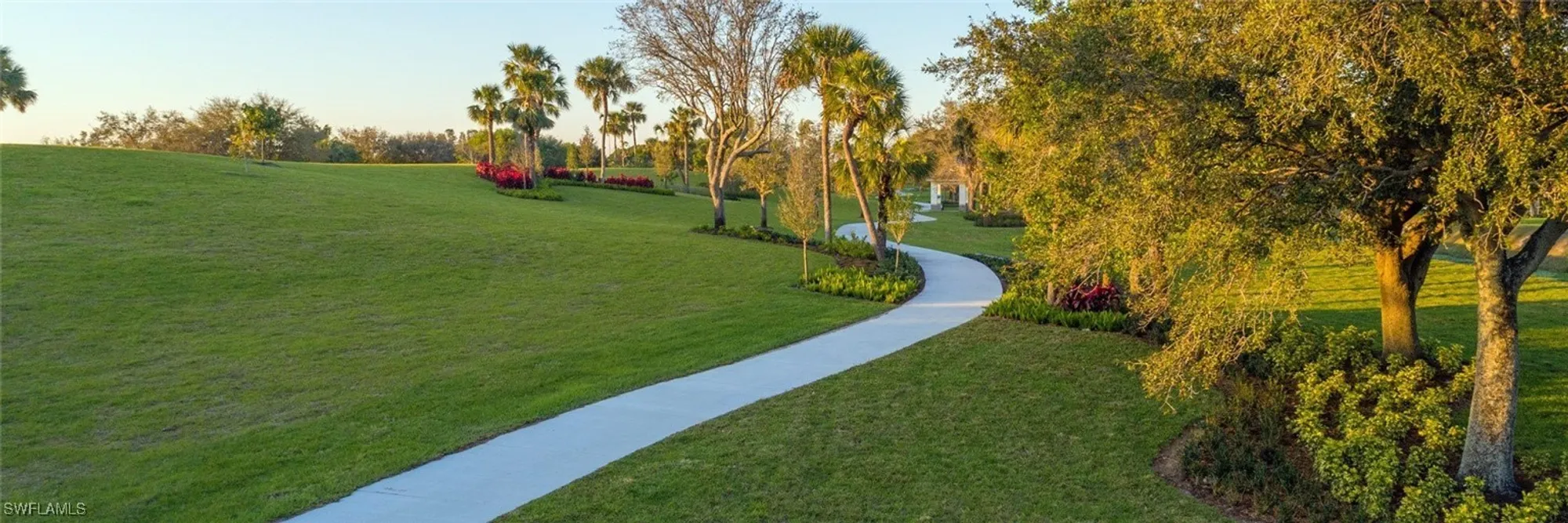 Property Slideshow image 10 of 10 | 11809 drake ln, Naples, FL, 34120