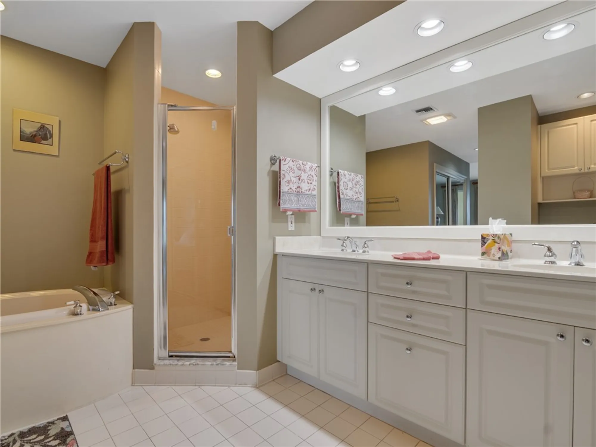 Property Slideshow image 16 of 35 | 5225 e harbor village dr 204, Vero Beach, FL, 32967