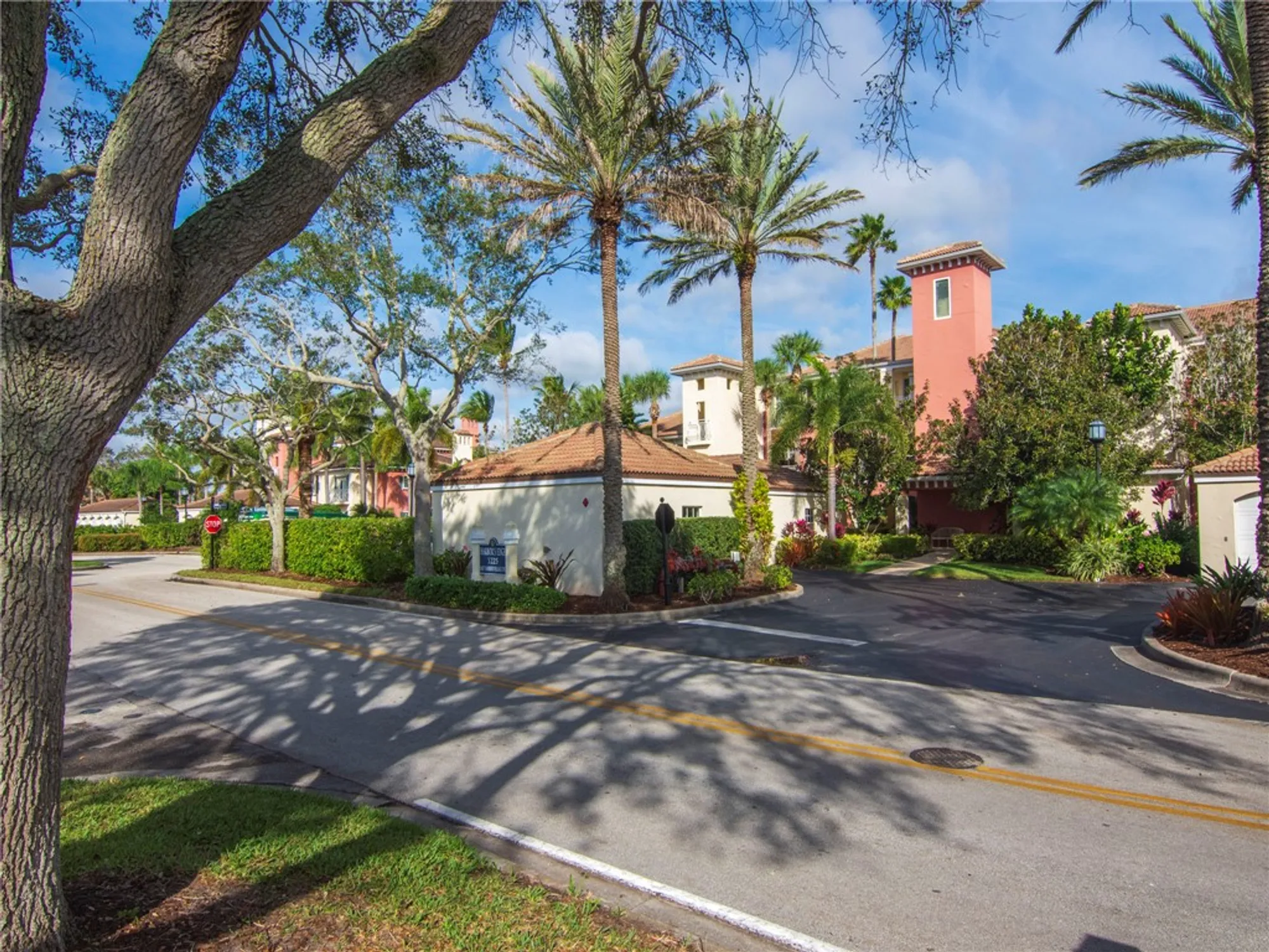 Property Slideshow image 2 of 35 | 5225 e harbor village dr 204, Vero Beach, FL, 32967