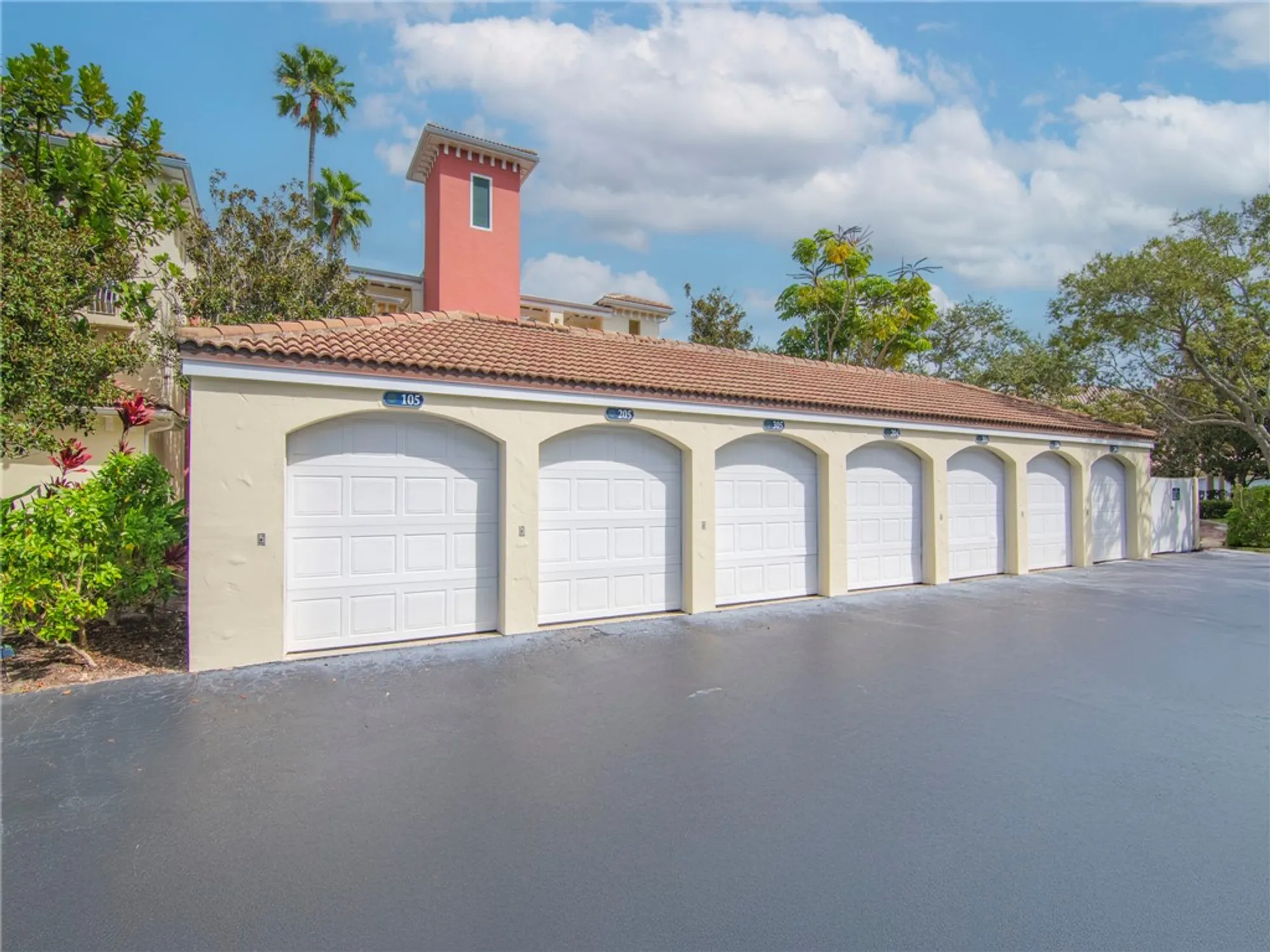 Property Slideshow image 22 of 35 | 5225 e harbor village dr 204, Vero Beach, FL, 32967