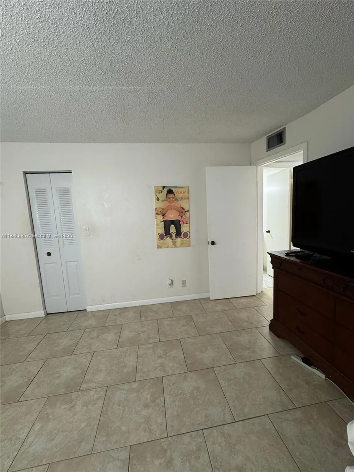 Property Slideshow image 17 of 30 | 3551 inverrary dr apt 208, Lauderhill, FL, 33319