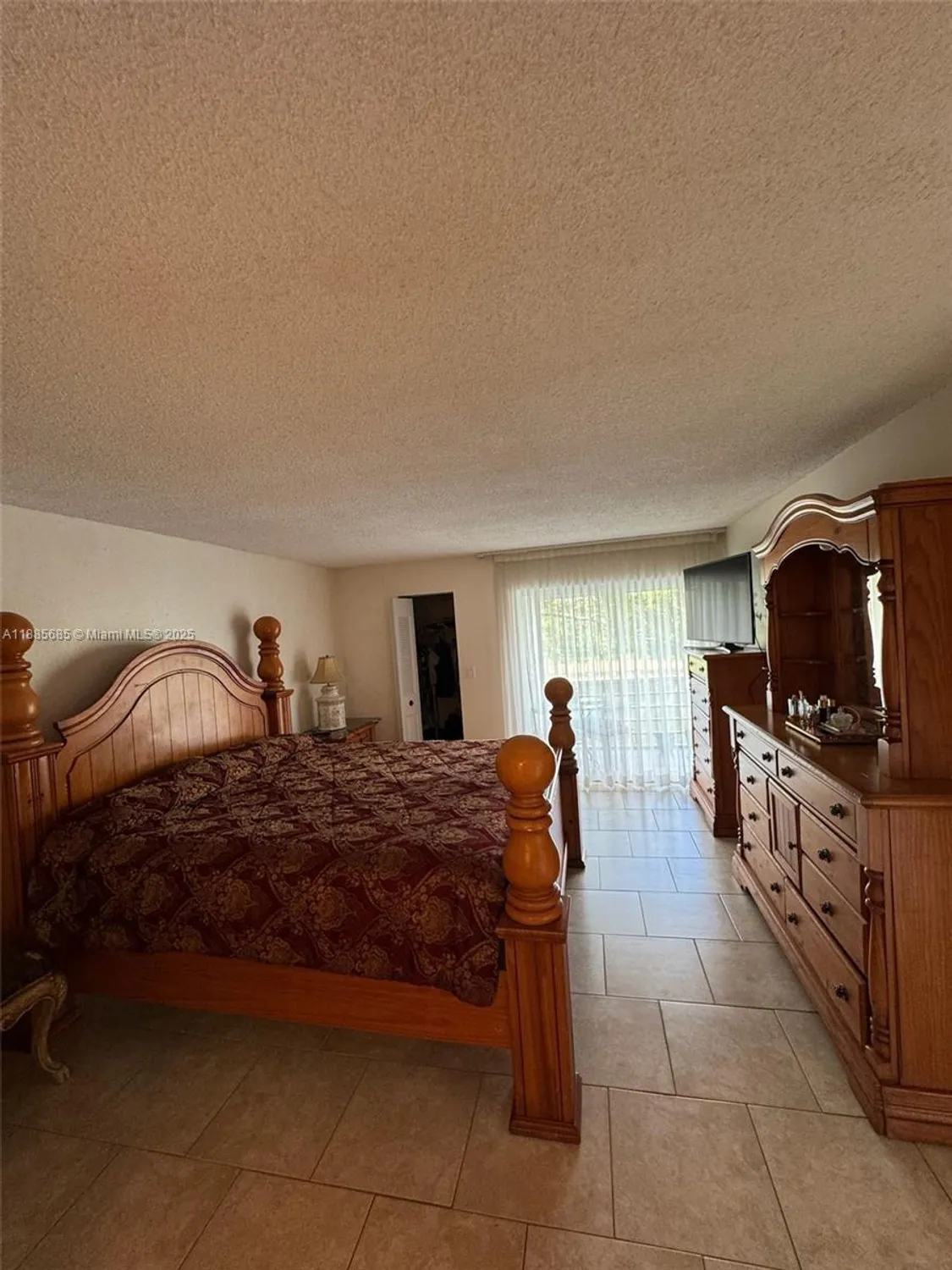 Property Slideshow image 12 of 30 | 3551 inverrary dr apt 208, Lauderhill, FL, 33319