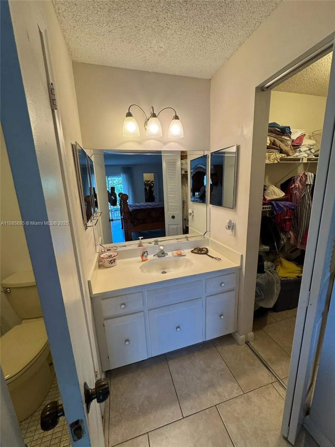 Property Slideshow image 13 of 30 | 3551 inverrary dr apt 208, Lauderhill, FL, 33319