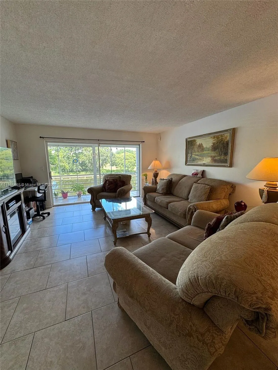 Property Slideshow image 23 of 30 | 3551 inverrary dr apt 208, Lauderhill, FL, 33319