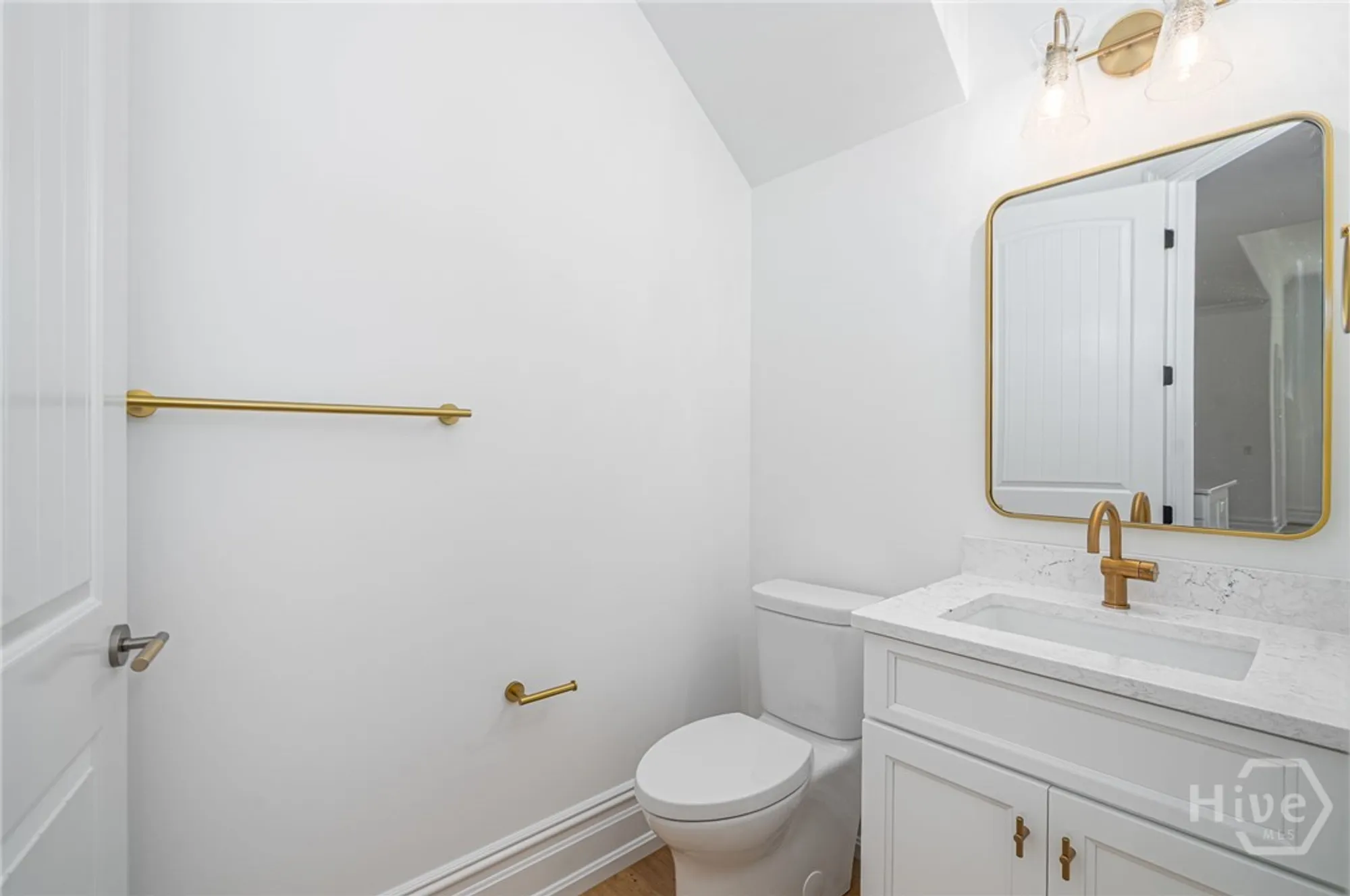 Property Slideshow image 18 of 48 | 2 top gallant cir, Savannah, GA, 31411