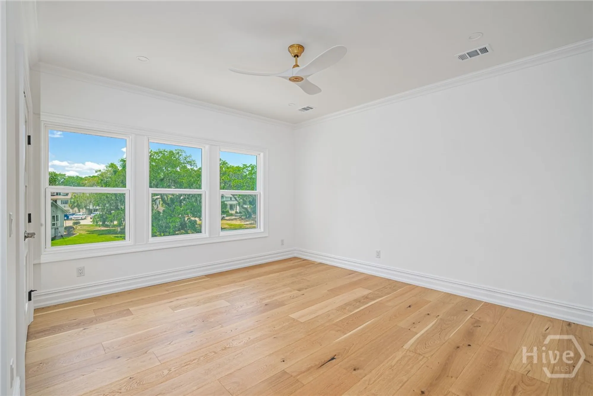 Property Slideshow image 25 of 48 | 2 top gallant cir, Savannah, GA, 31411