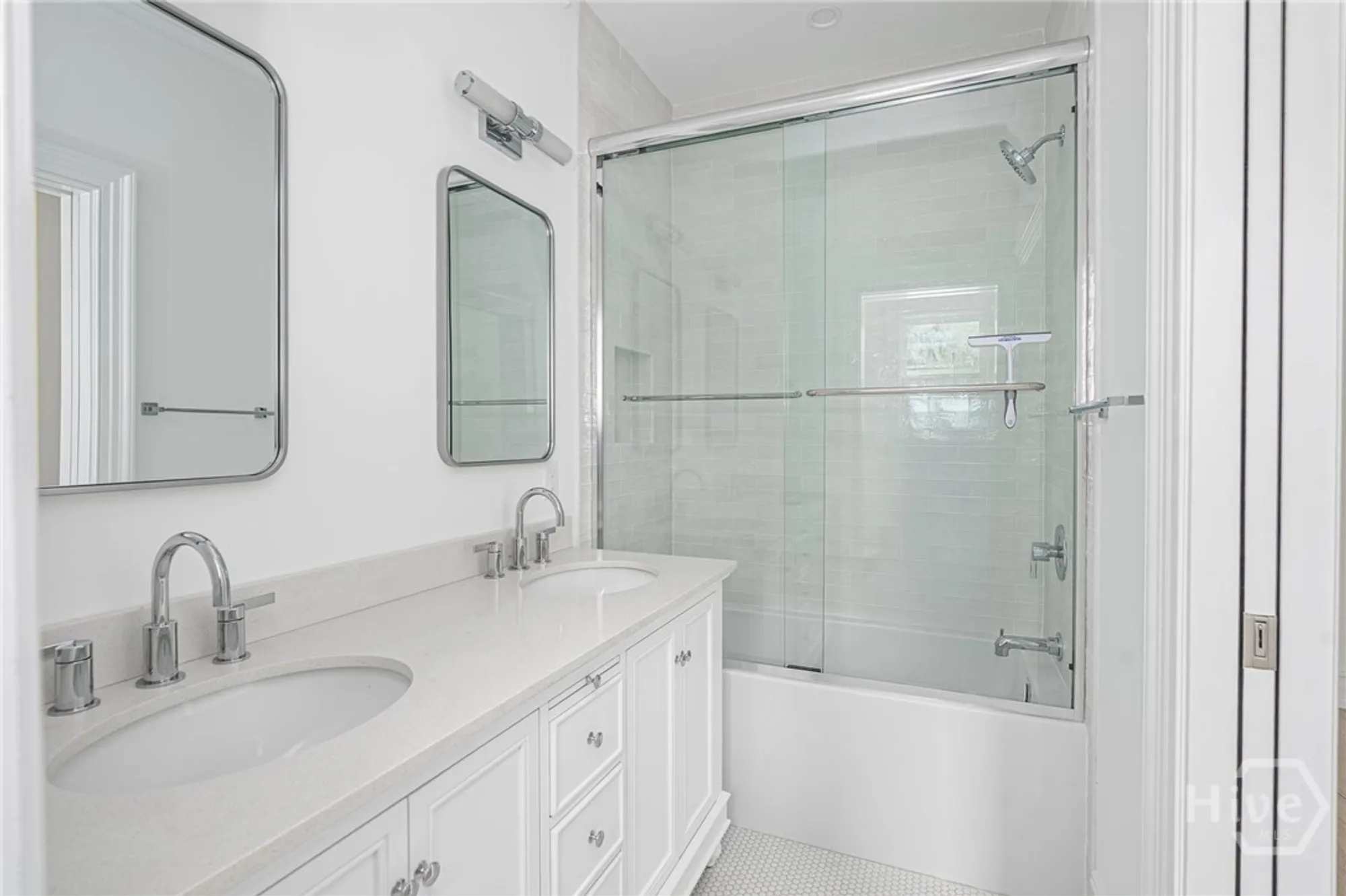 Property Slideshow image 27 of 48 | 2 top gallant cir, Savannah, GA, 31411