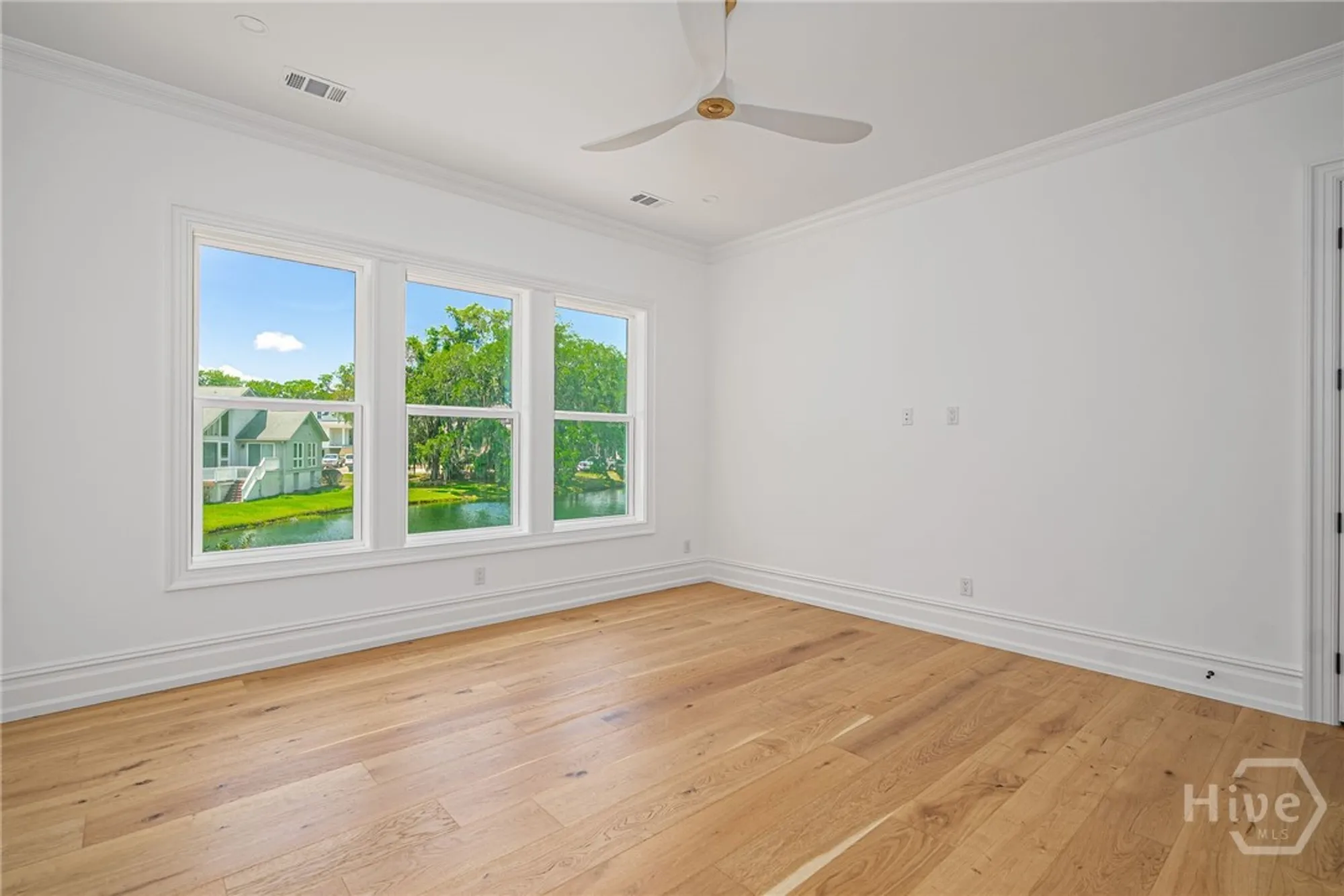 Property Slideshow image 20 of 48 | 2 top gallant cir, Savannah, GA, 31411