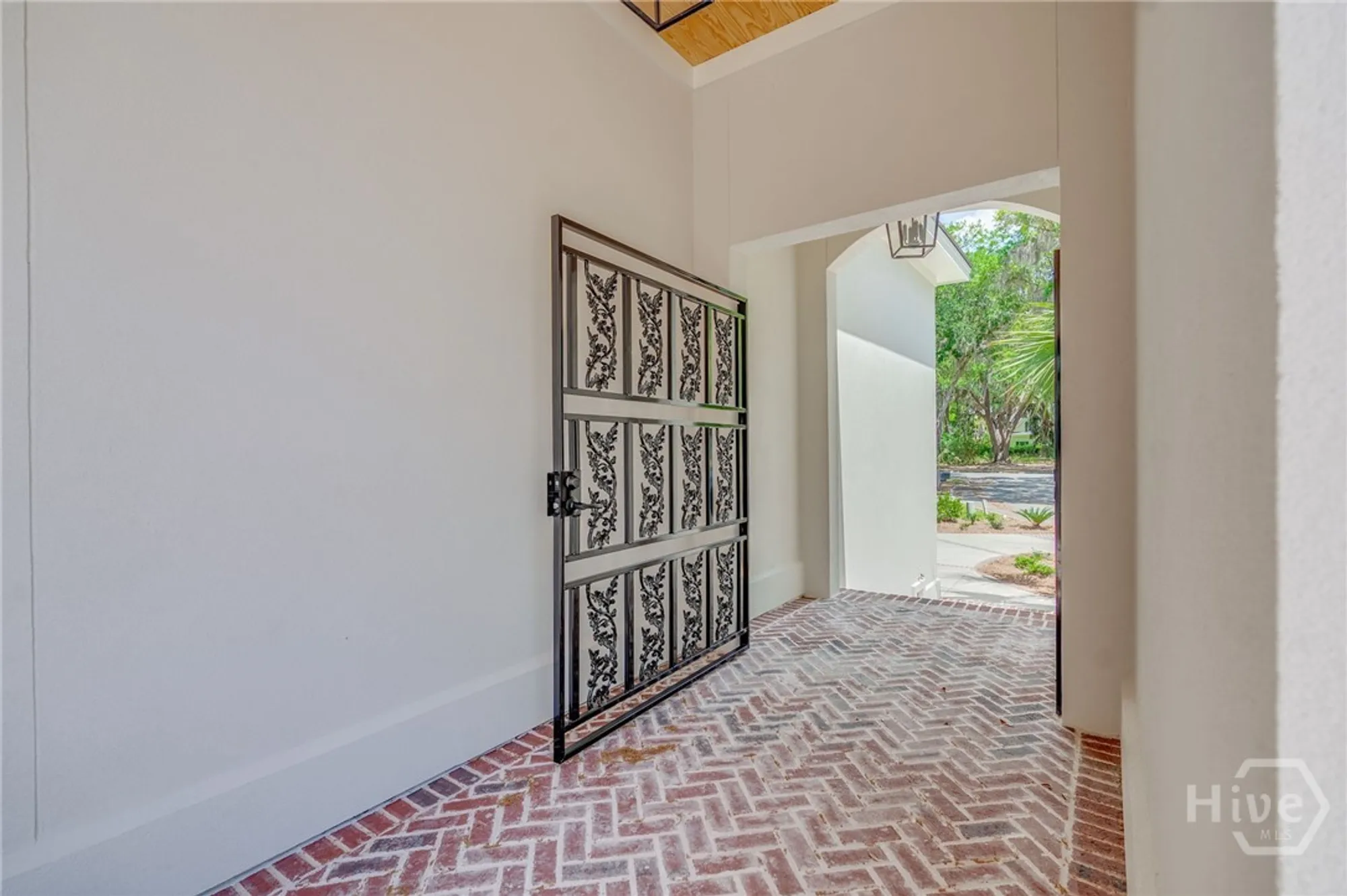 Property Slideshow image 4 of 48 | 2 top gallant cir, Savannah, GA, 31411