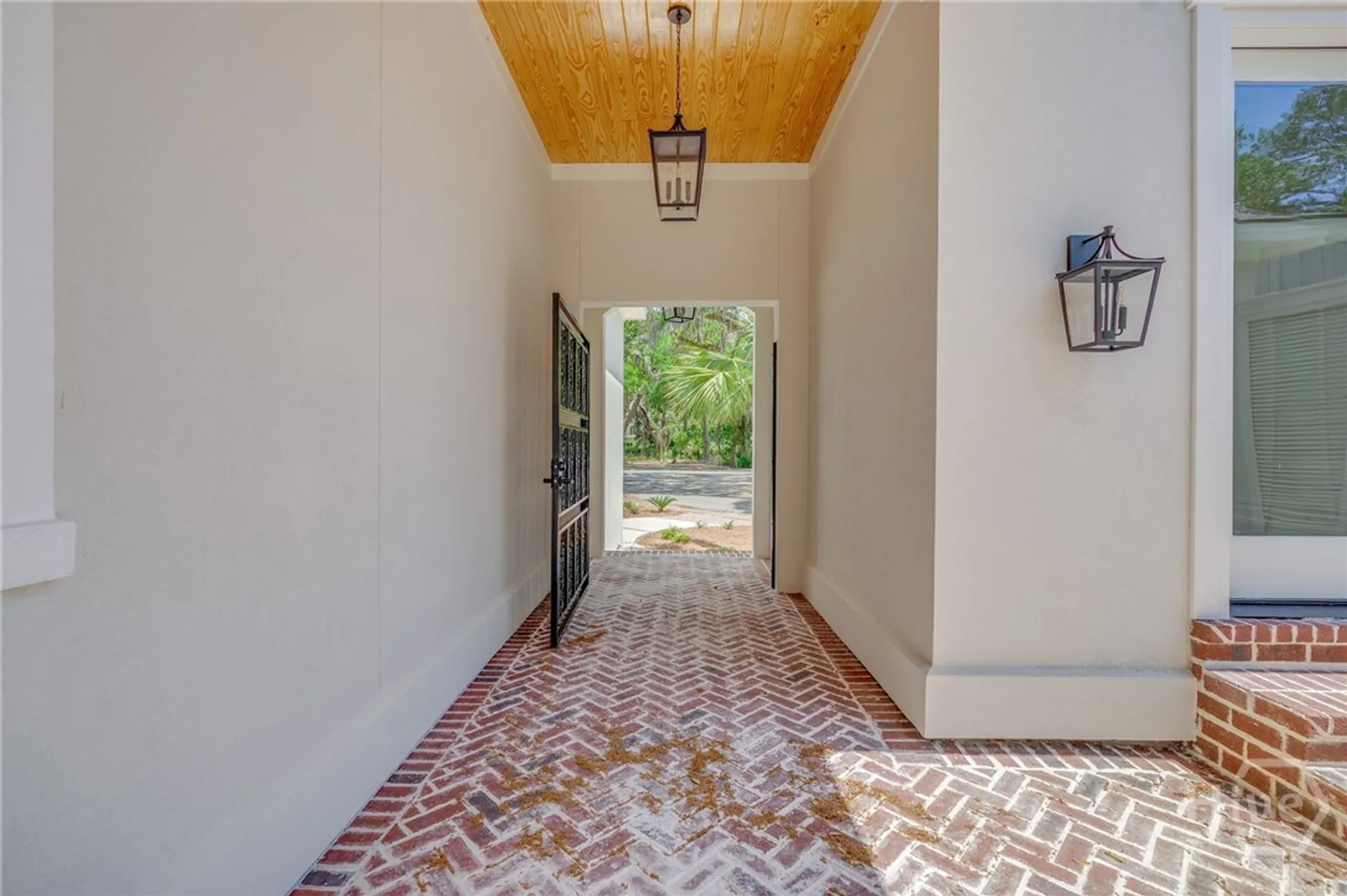 Property Slideshow image 5 of 48 | 2 top gallant cir, Savannah, GA, 31411