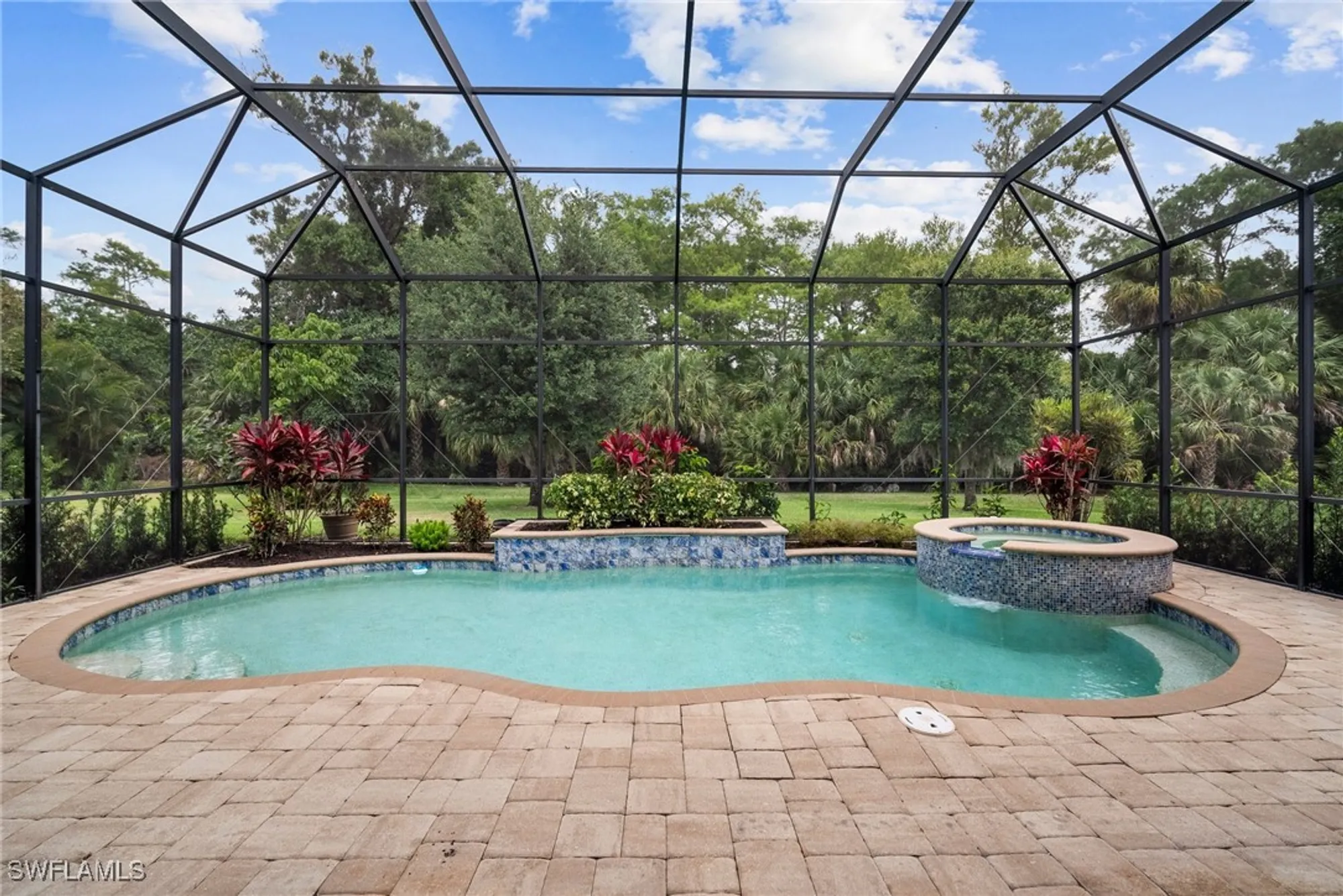 Property Slideshow image 31 of 38 | 6541 roma way, Naples, FL, 34113