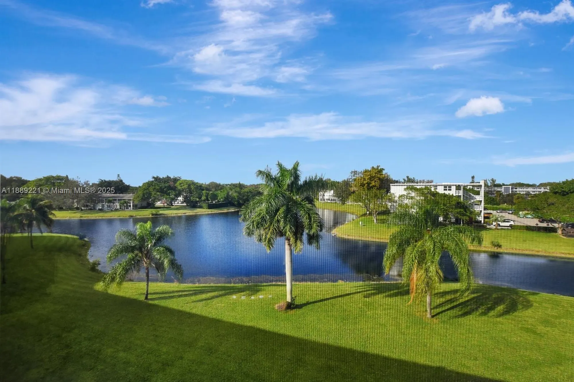 Property Slideshow image 18 of 27 | 4008 oakridge a # 4008, Deerfield Beach, FL, 33442