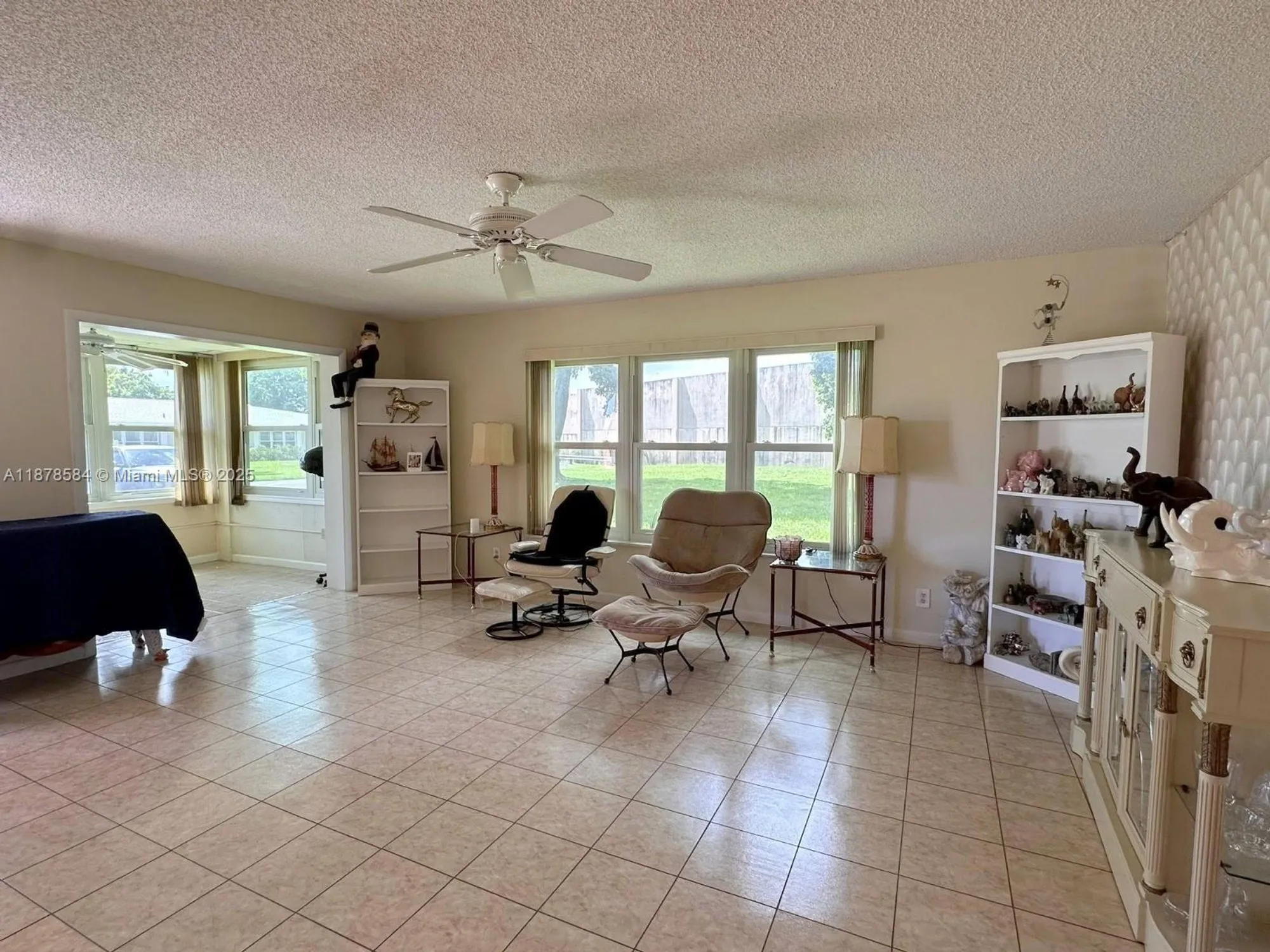 Property Slideshow image 6 of 32 | 285 n high point blvd a, Boynton Beach, FL, 33435