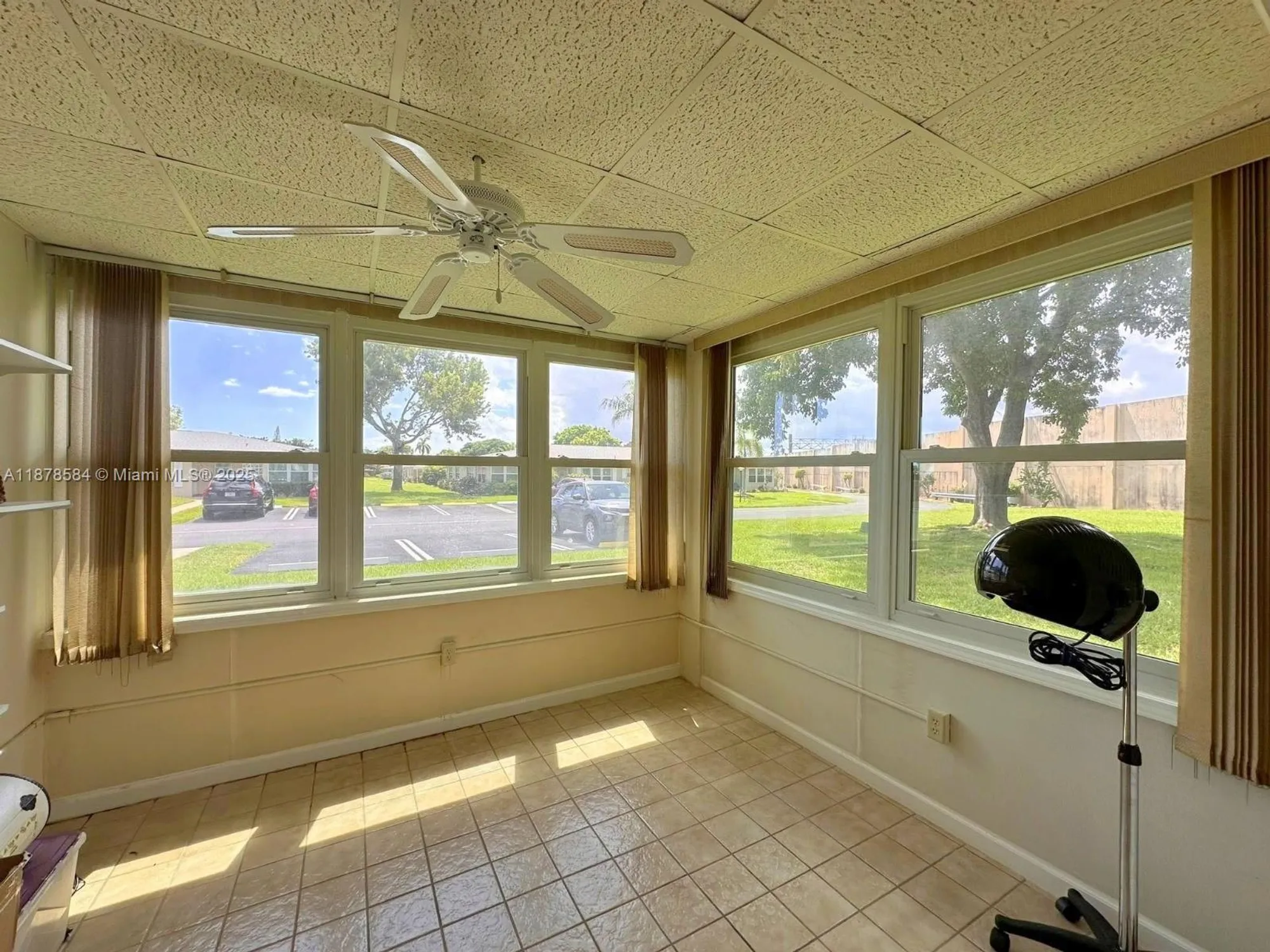 Property Slideshow image 7 of 32 | 285 n high point blvd a, Boynton Beach, FL, 33435